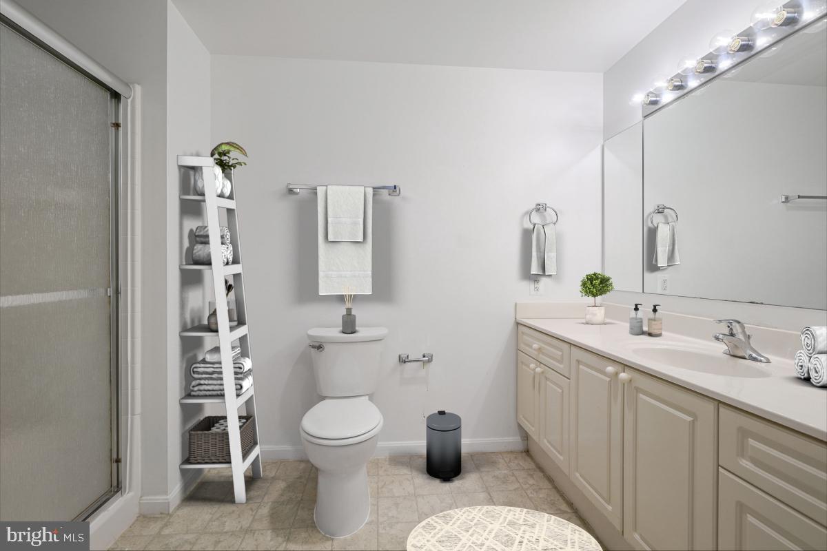 CREEKSIDE AT LEISURE WORLD - Residential