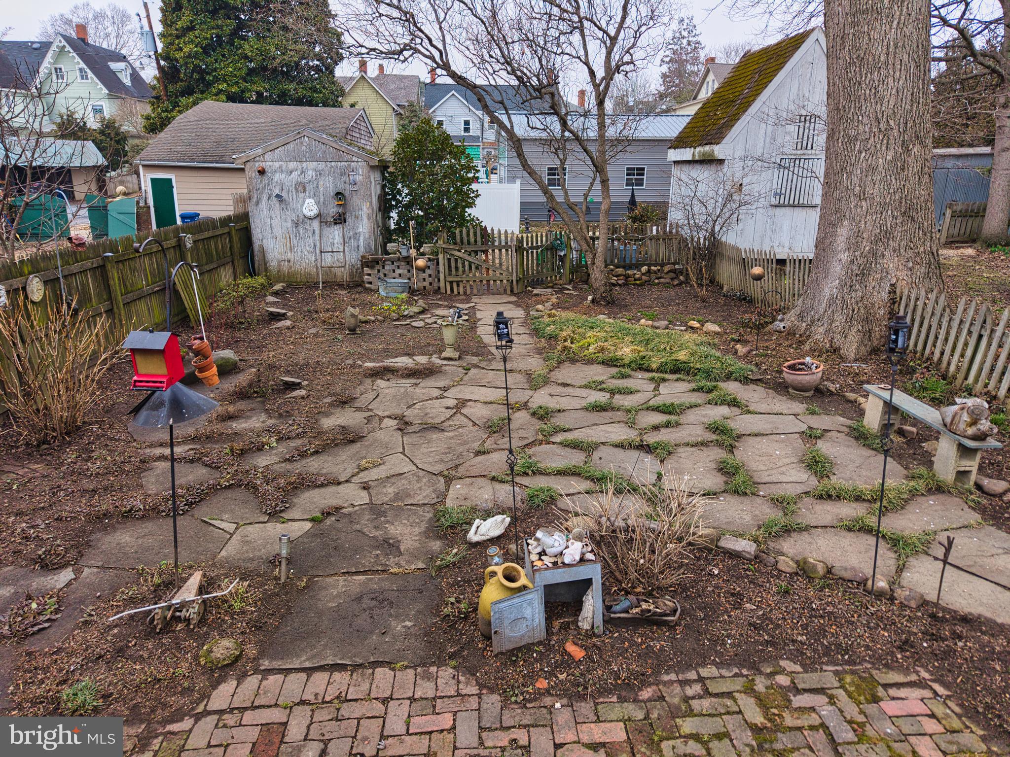 TOWN OF CENTREVILLE - Residential