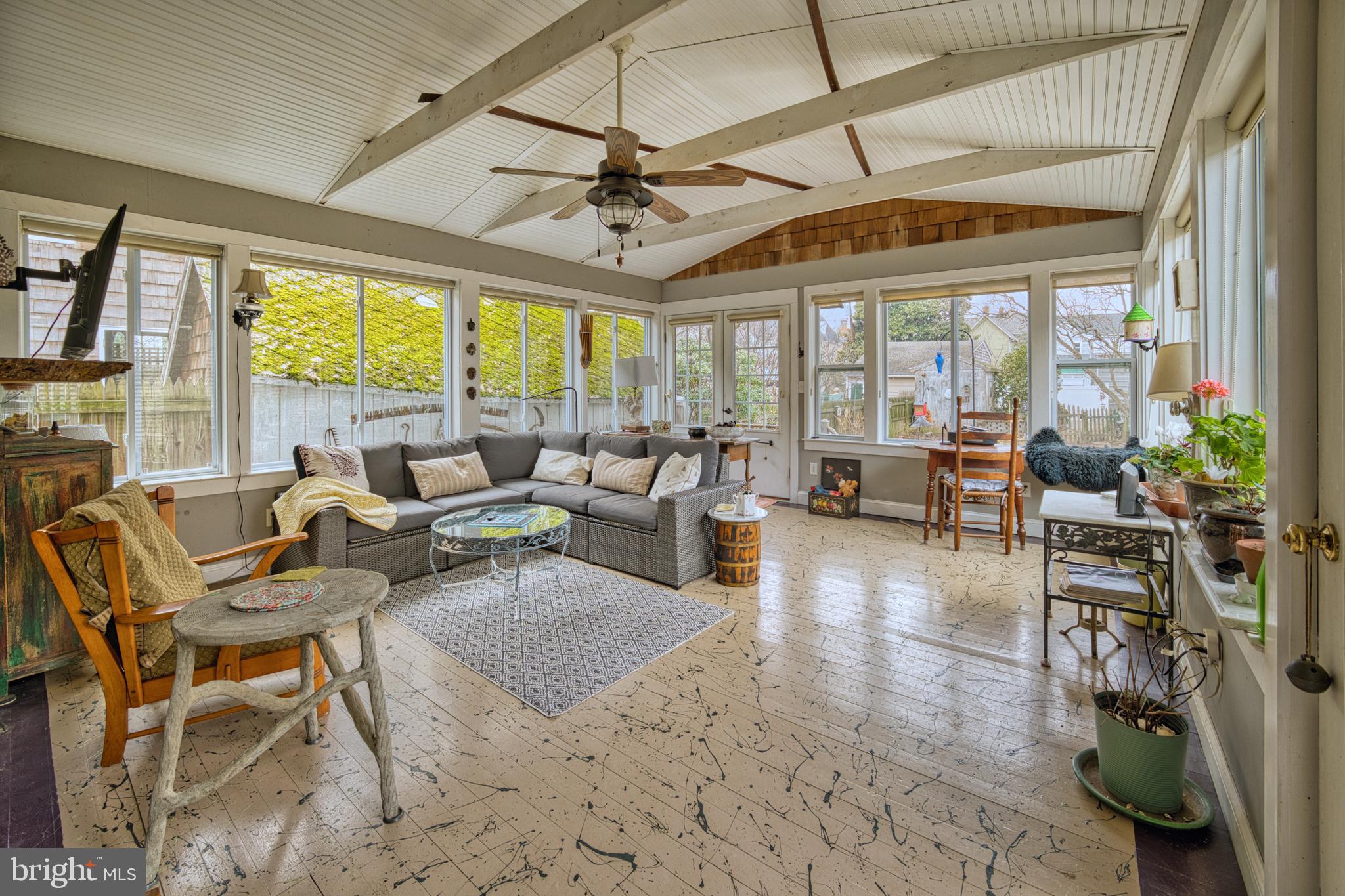 TOWN OF CENTREVILLE - Residential