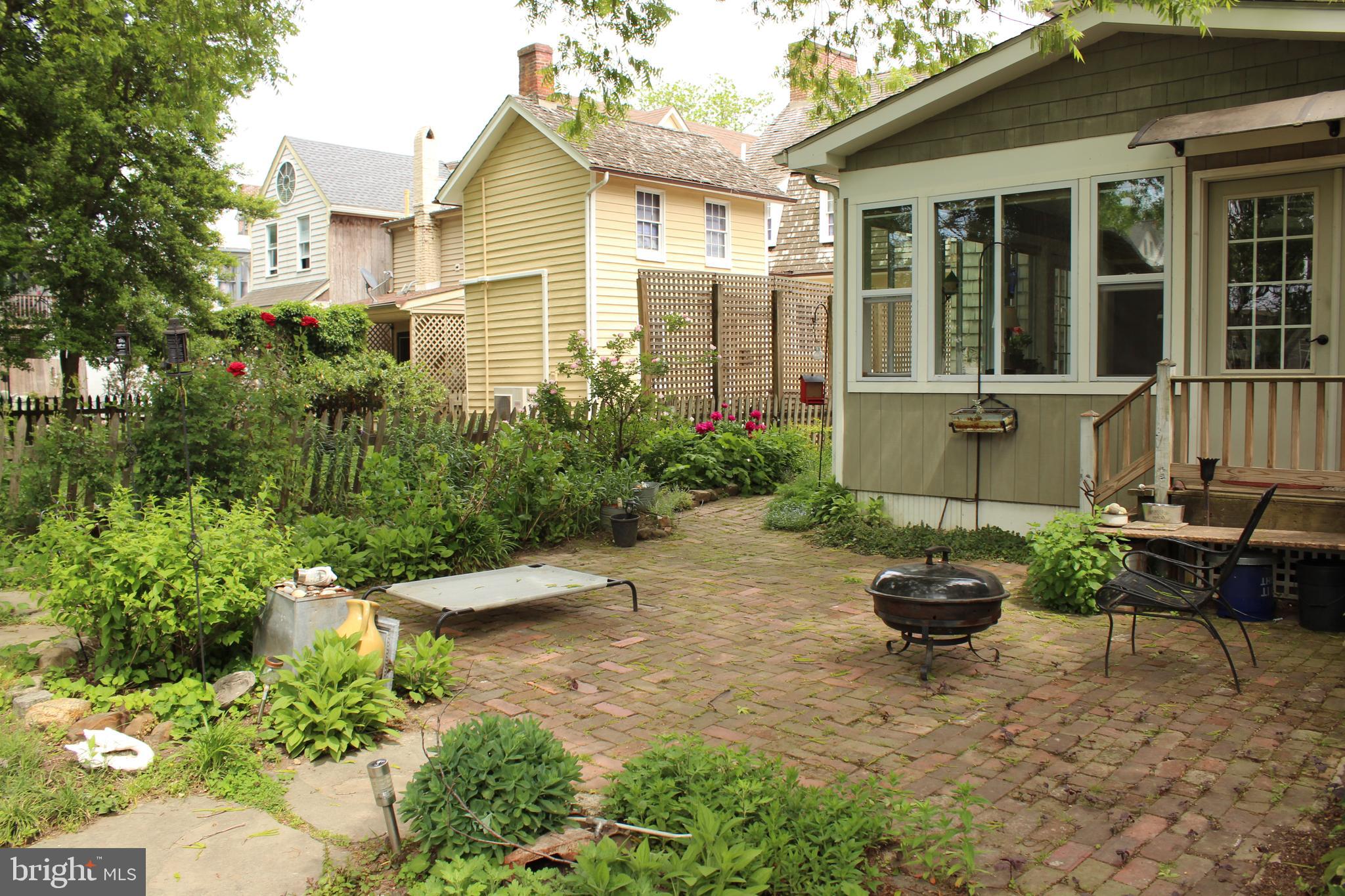 TOWN OF CENTREVILLE - Residential