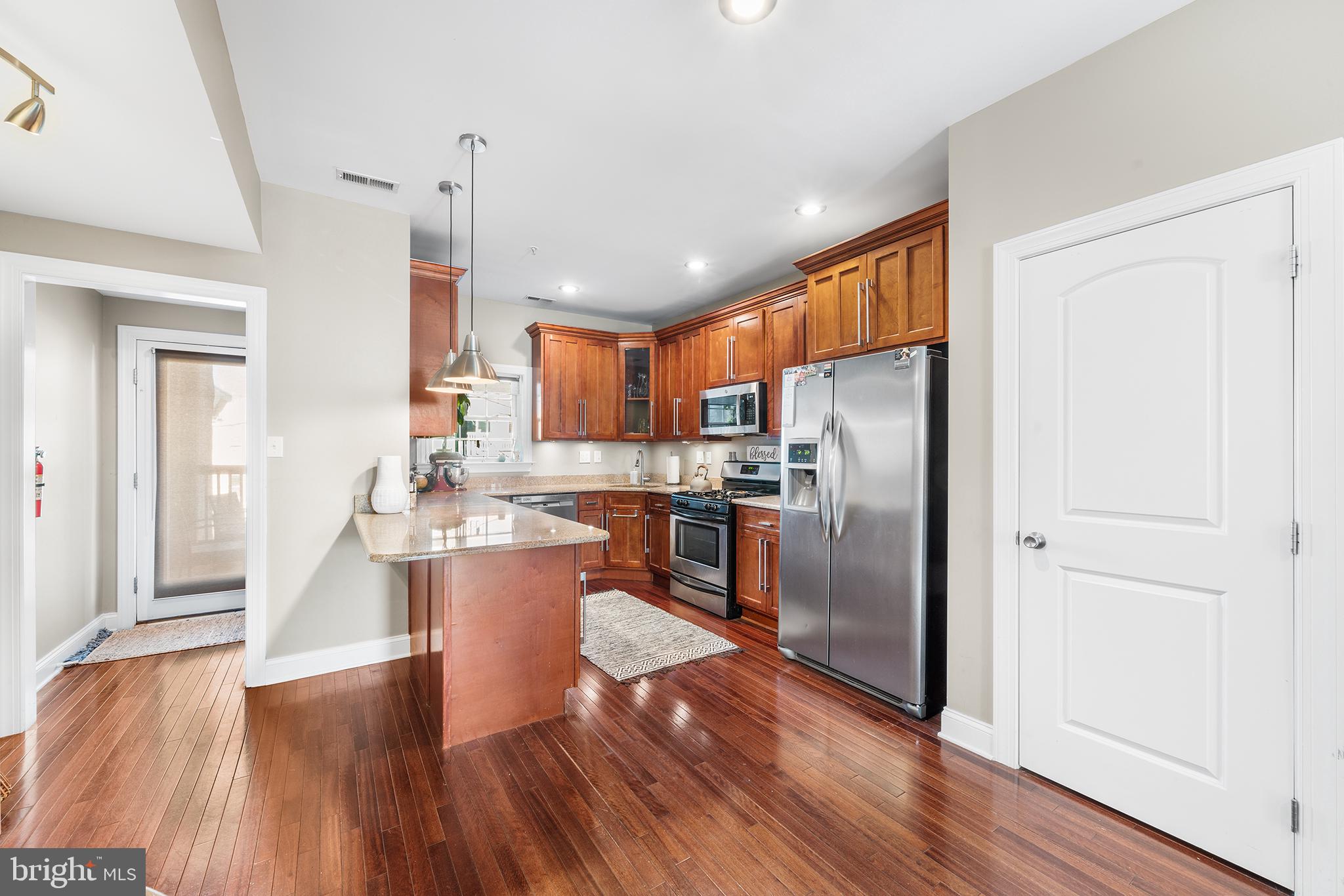 ART MUSEUM AREA - Residential