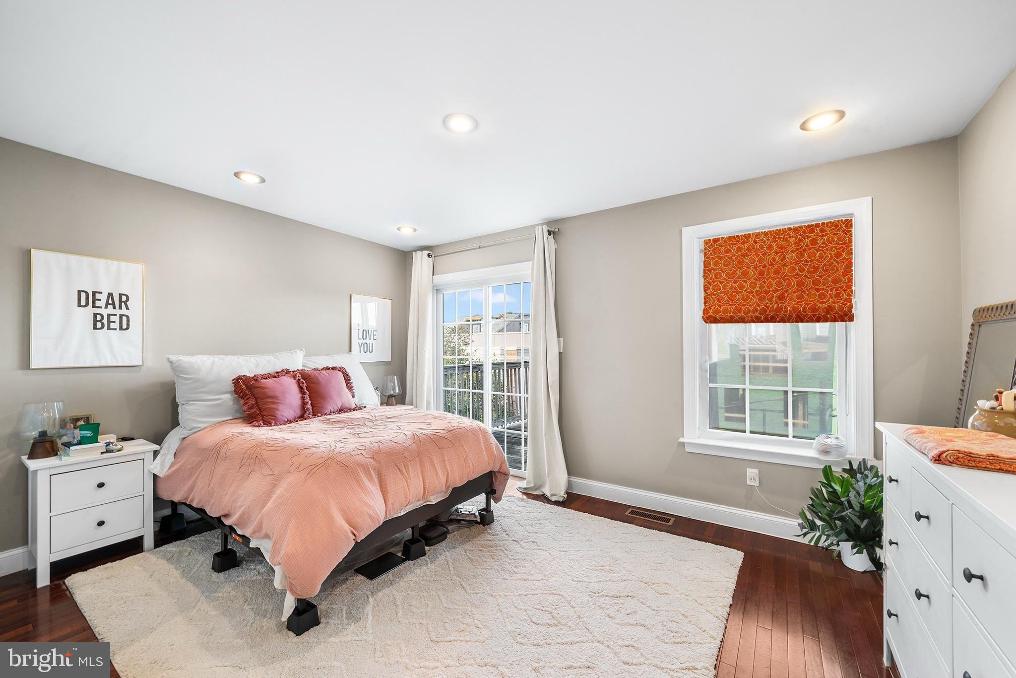 ART MUSEUM AREA - Residential