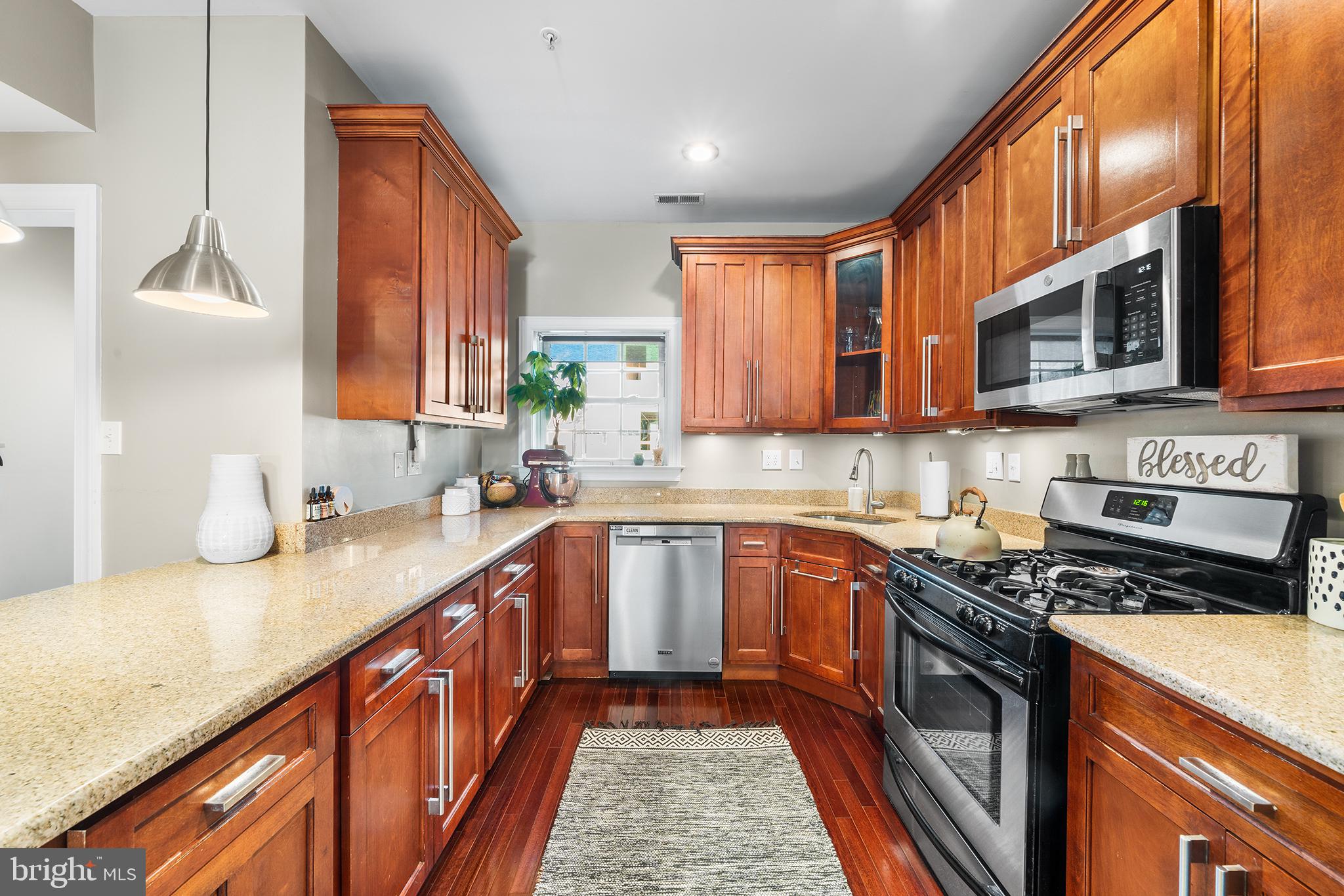 ART MUSEUM AREA - Residential