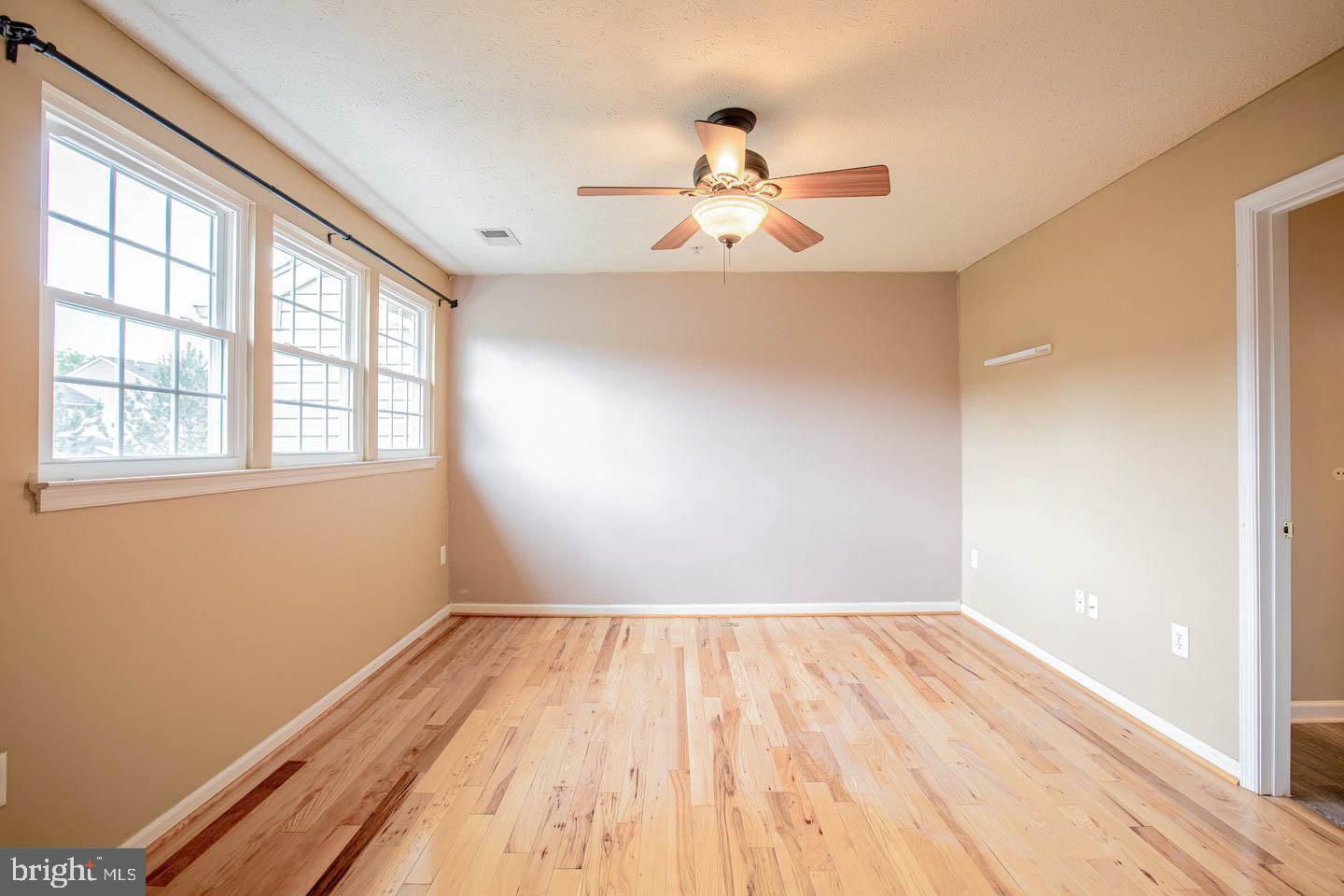SEVEN OAKS - Residential