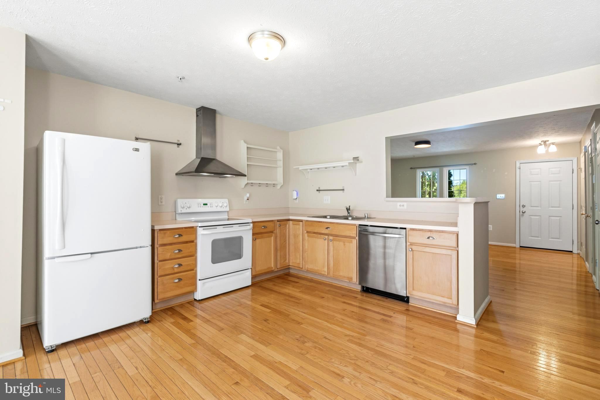 SEVEN OAKS - Residential