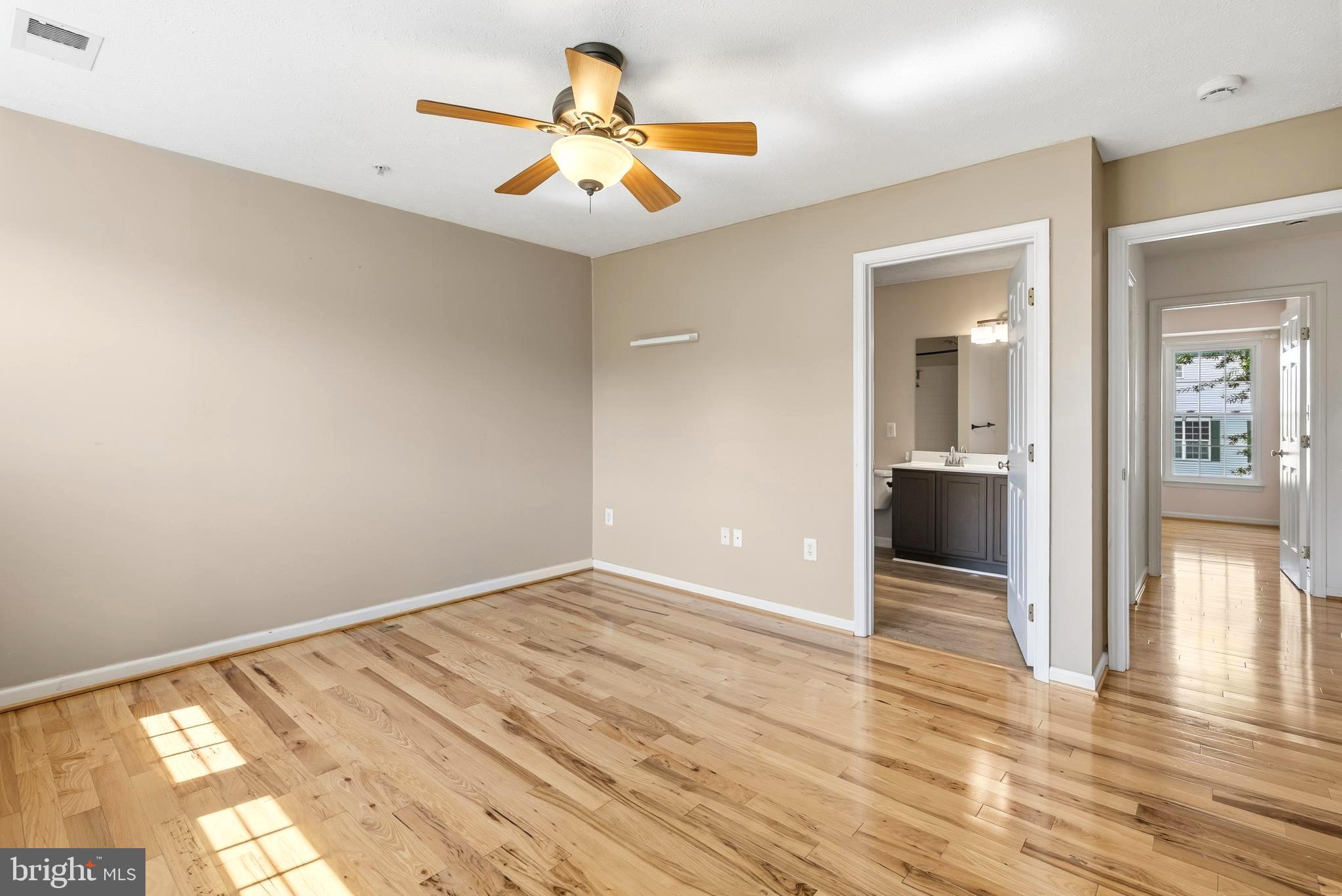 SEVEN OAKS - Residential