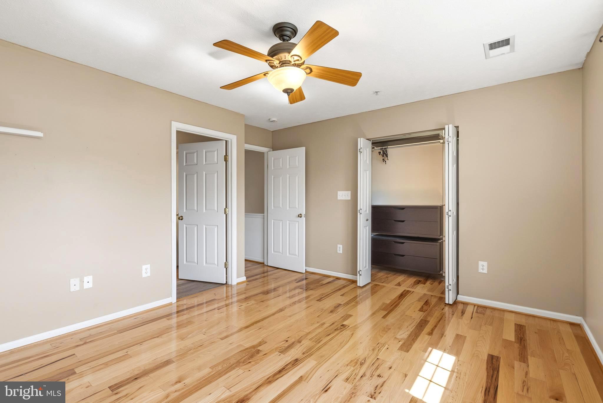 SEVEN OAKS - Residential