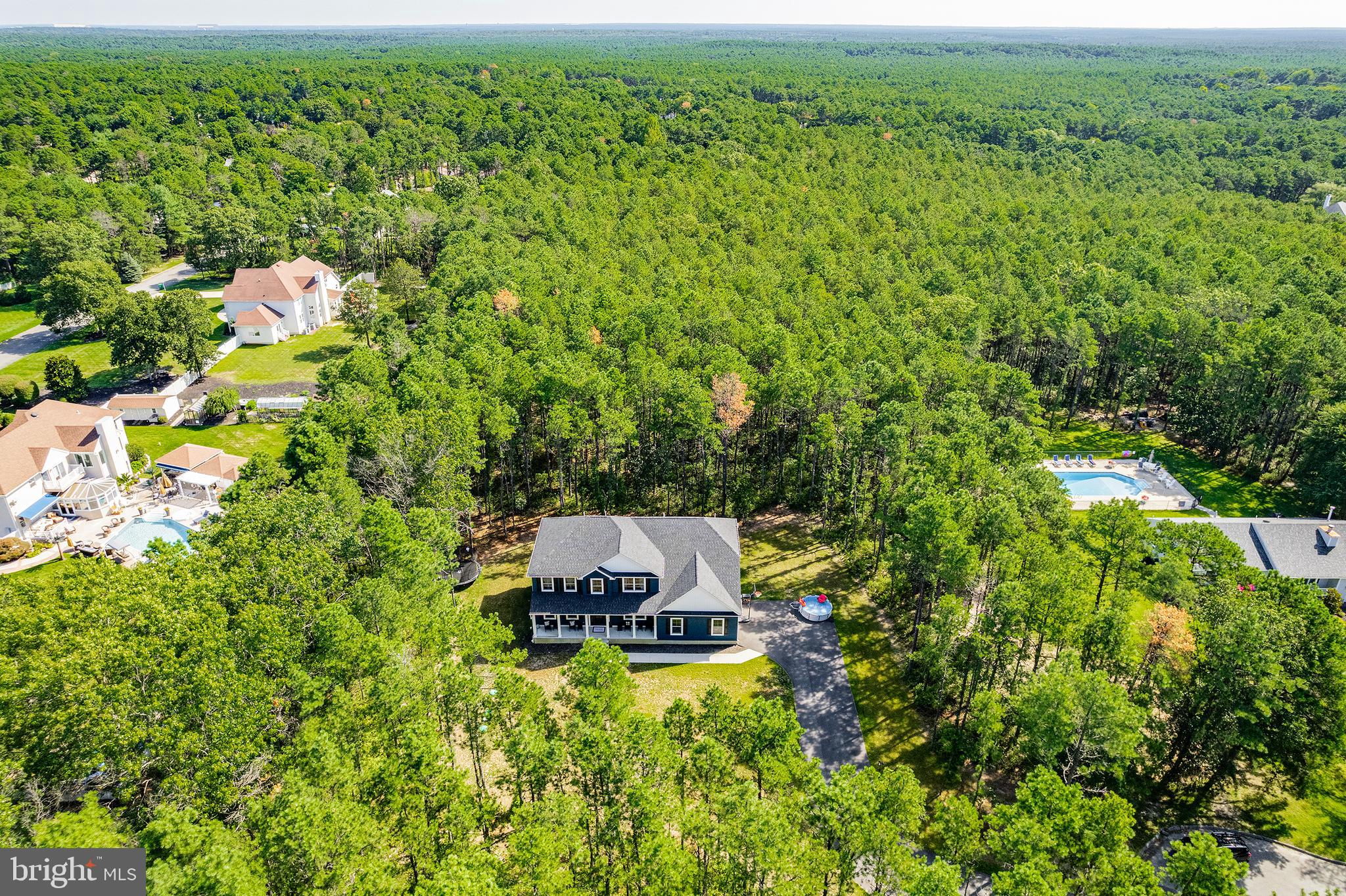 1561 SCRANTON AVENUE