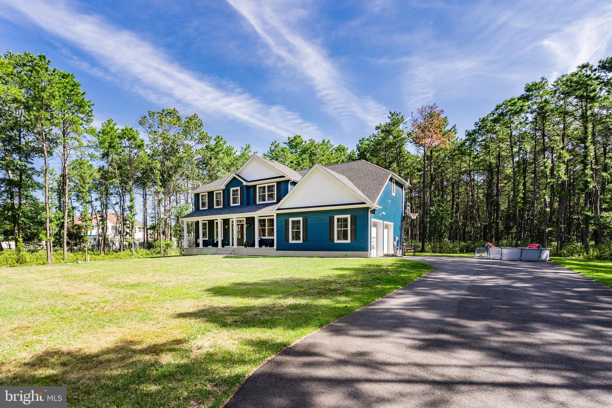 1561 SCRANTON AVENUE