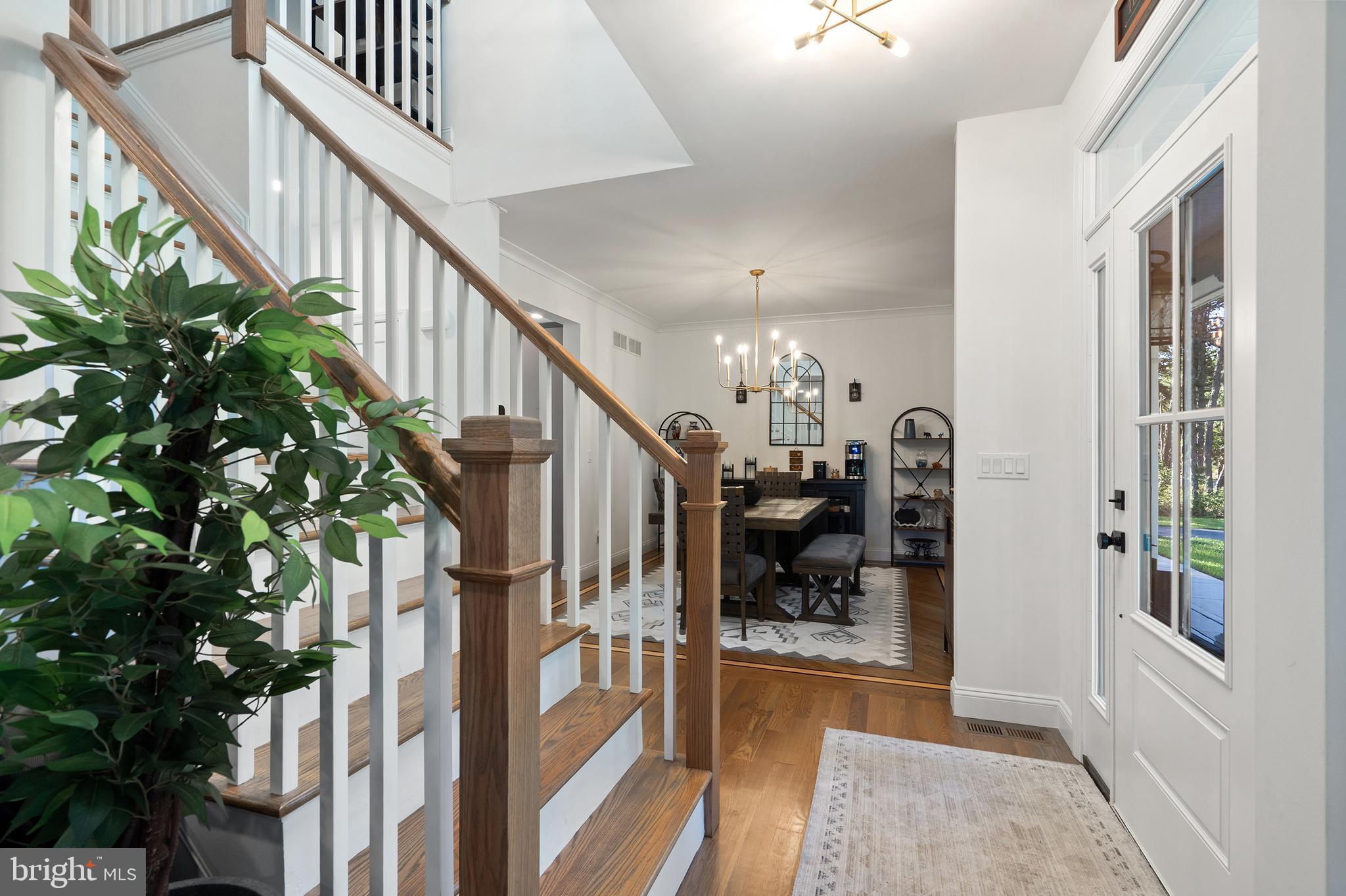 1561 SCRANTON AVENUE