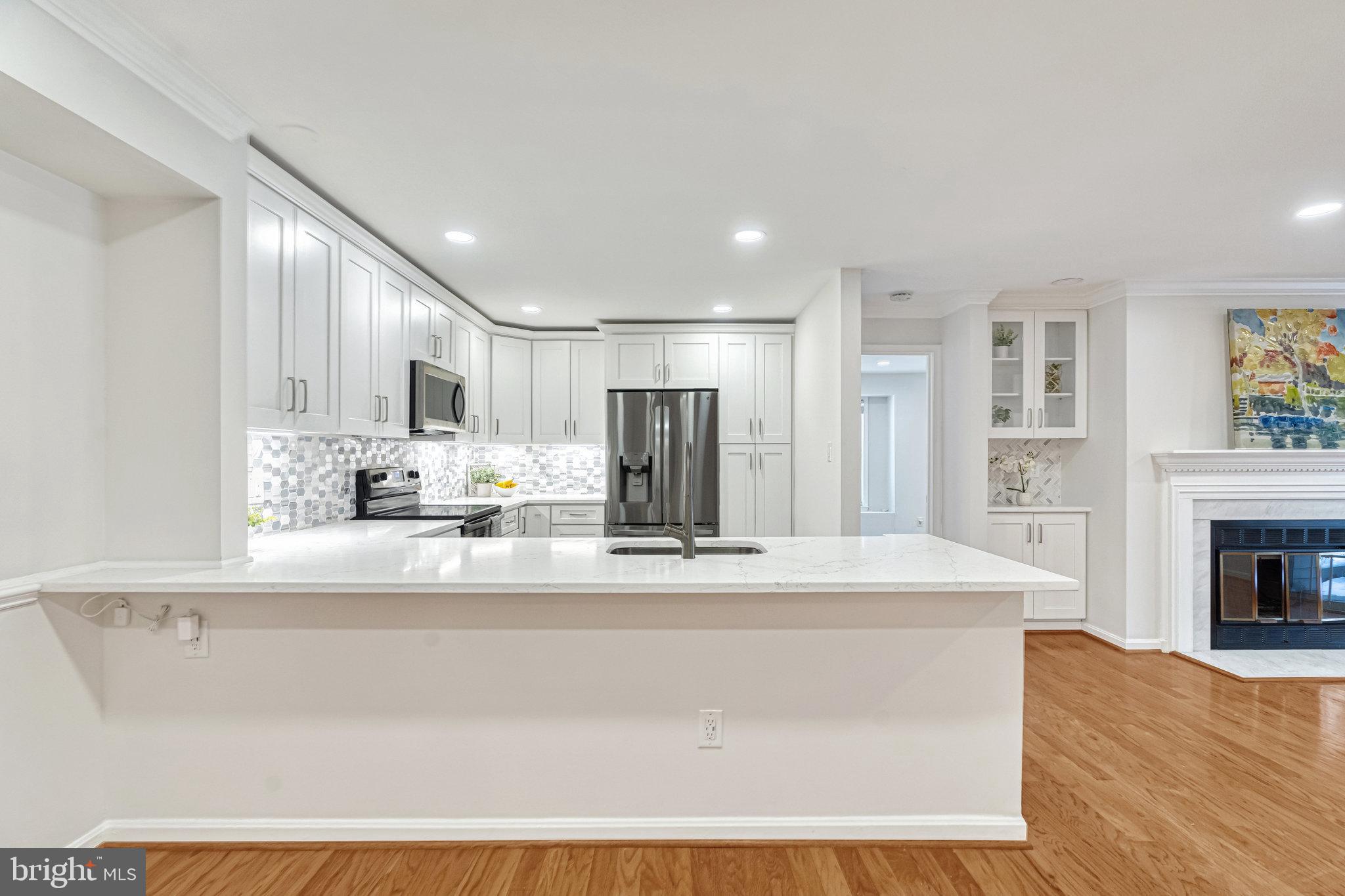 BRISTOL HOUSE - Residential