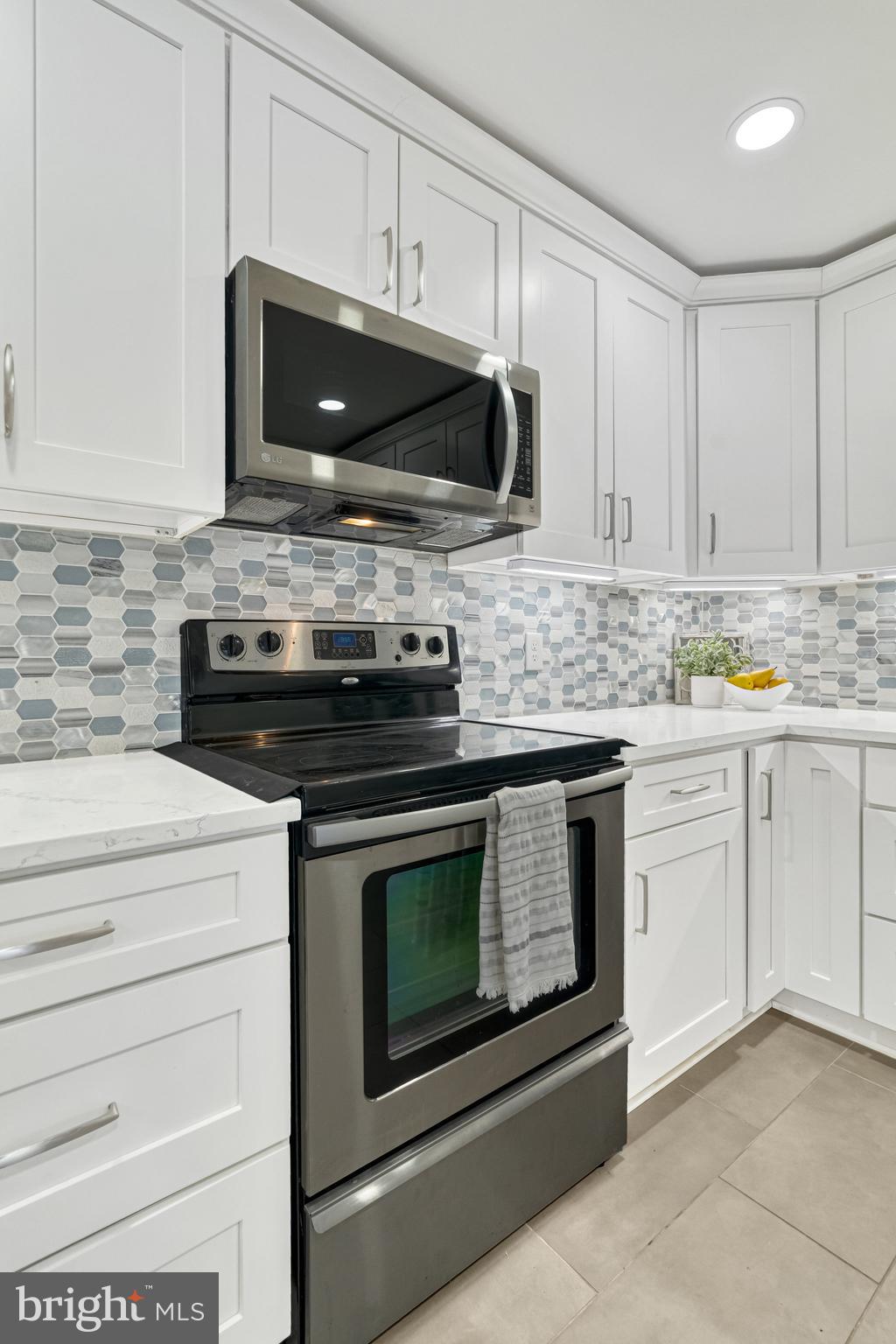 BRISTOL HOUSE - Residential