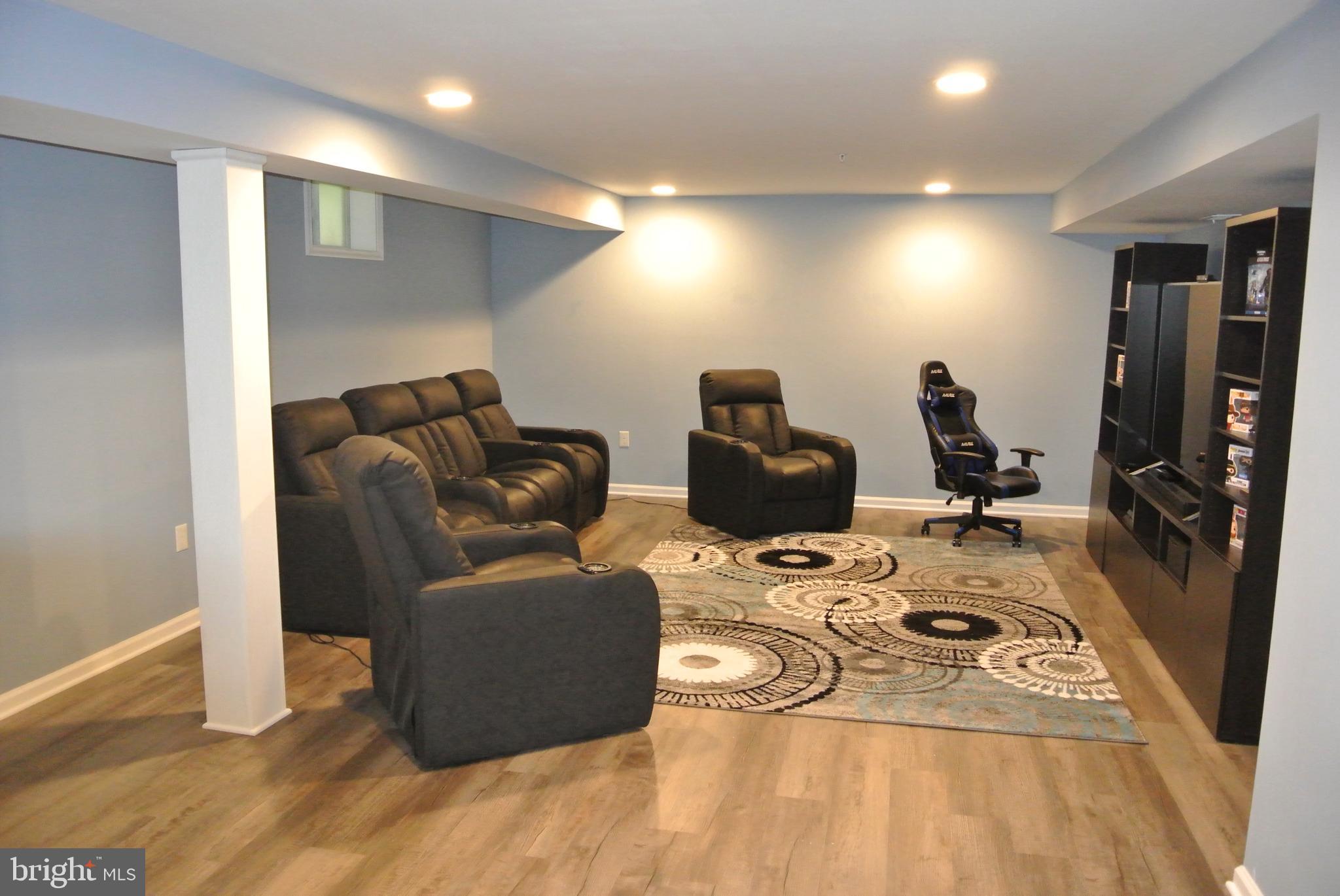 MARTINS CROSSING - Residential