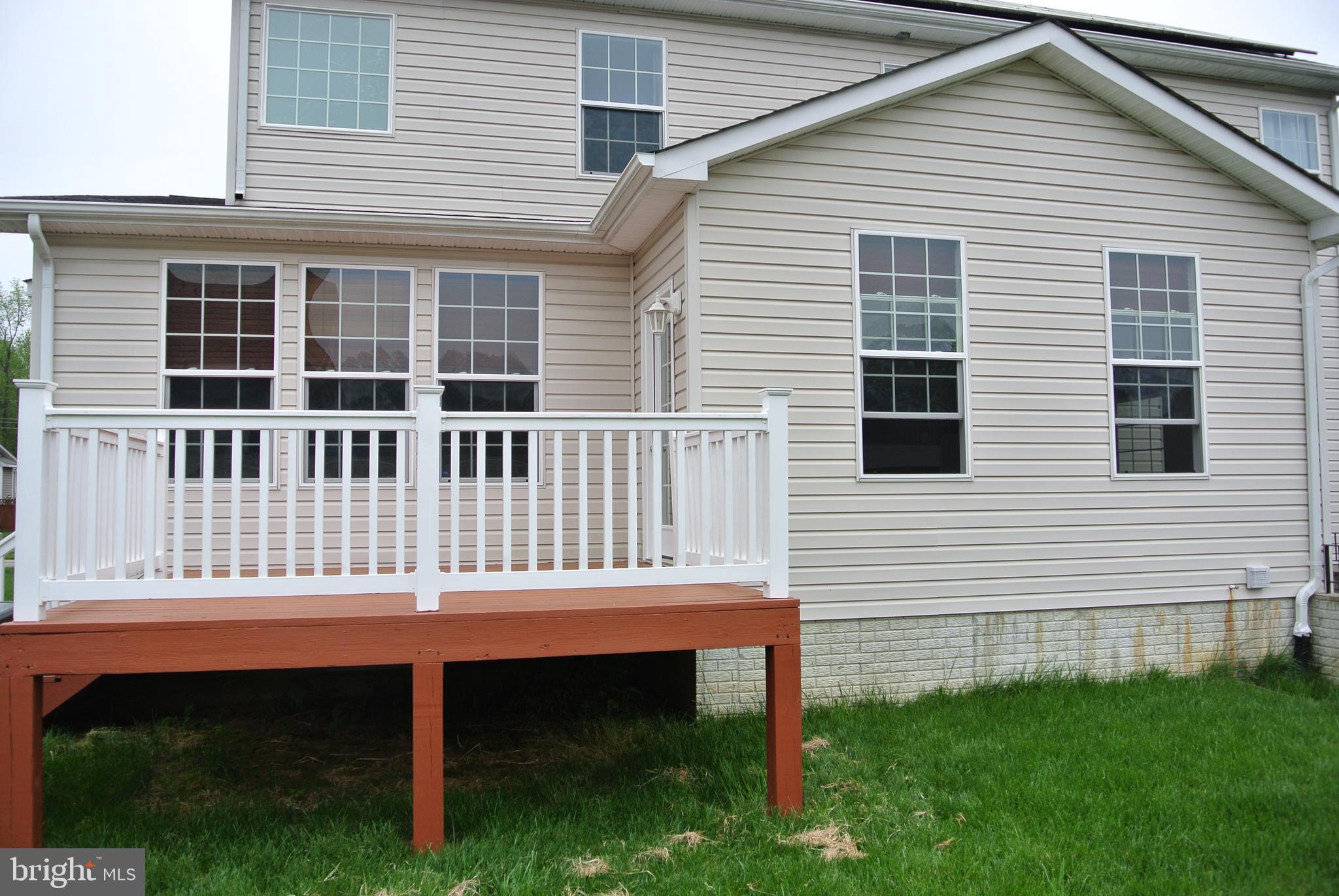 MARTINS CROSSING - Residential