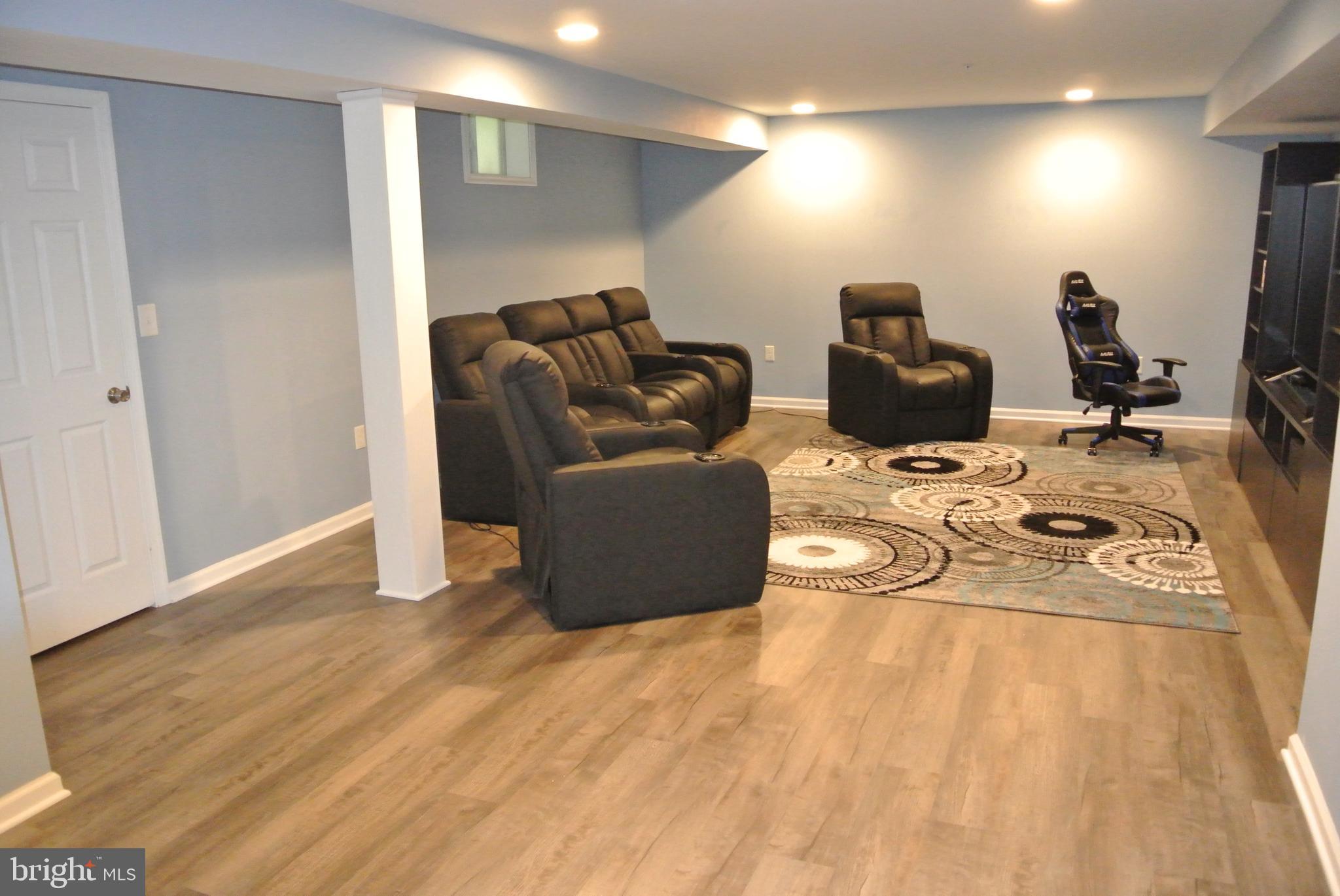 MARTINS CROSSING - Residential