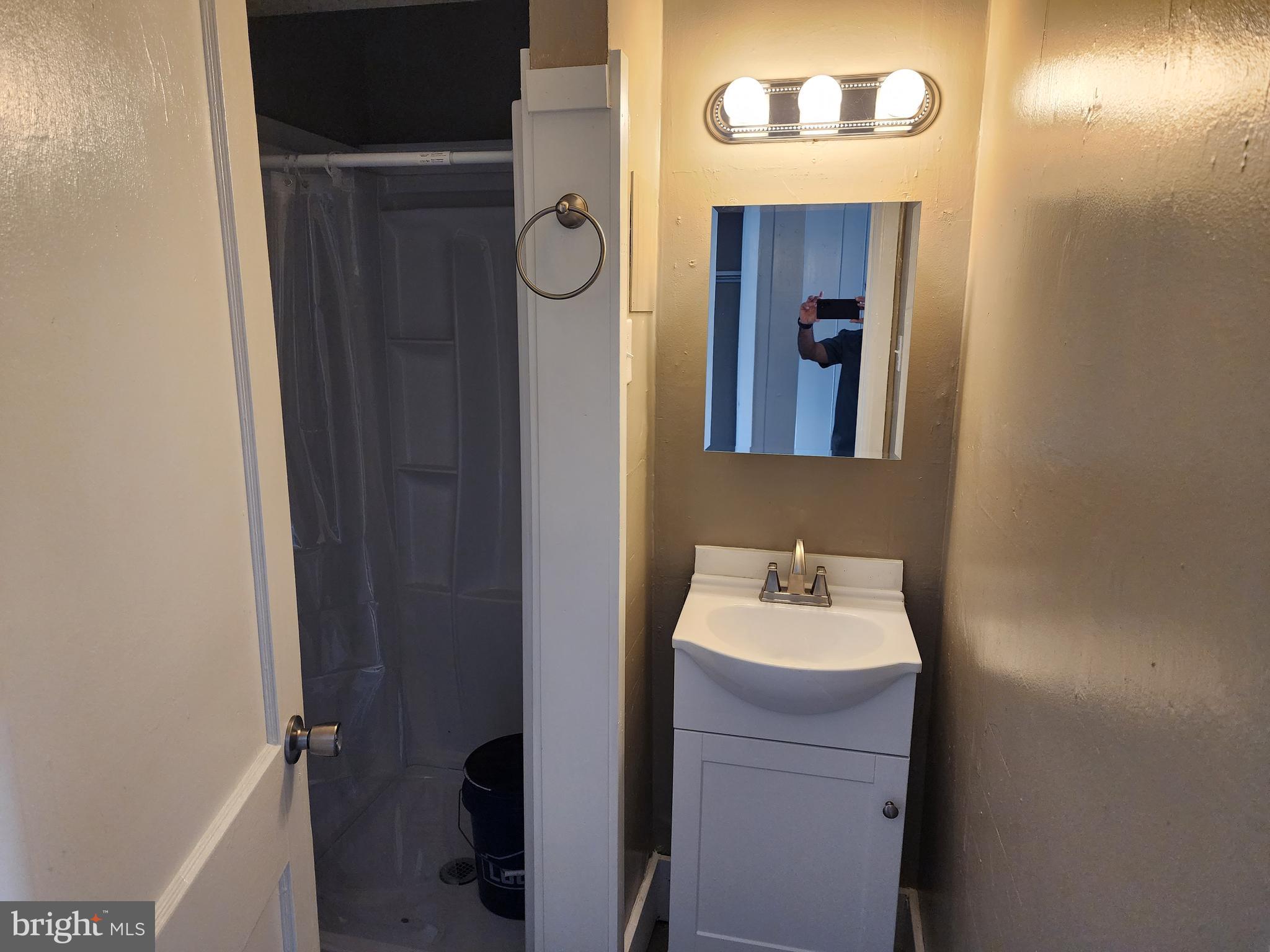 1816 VALLEY AVENUE UNIT 3