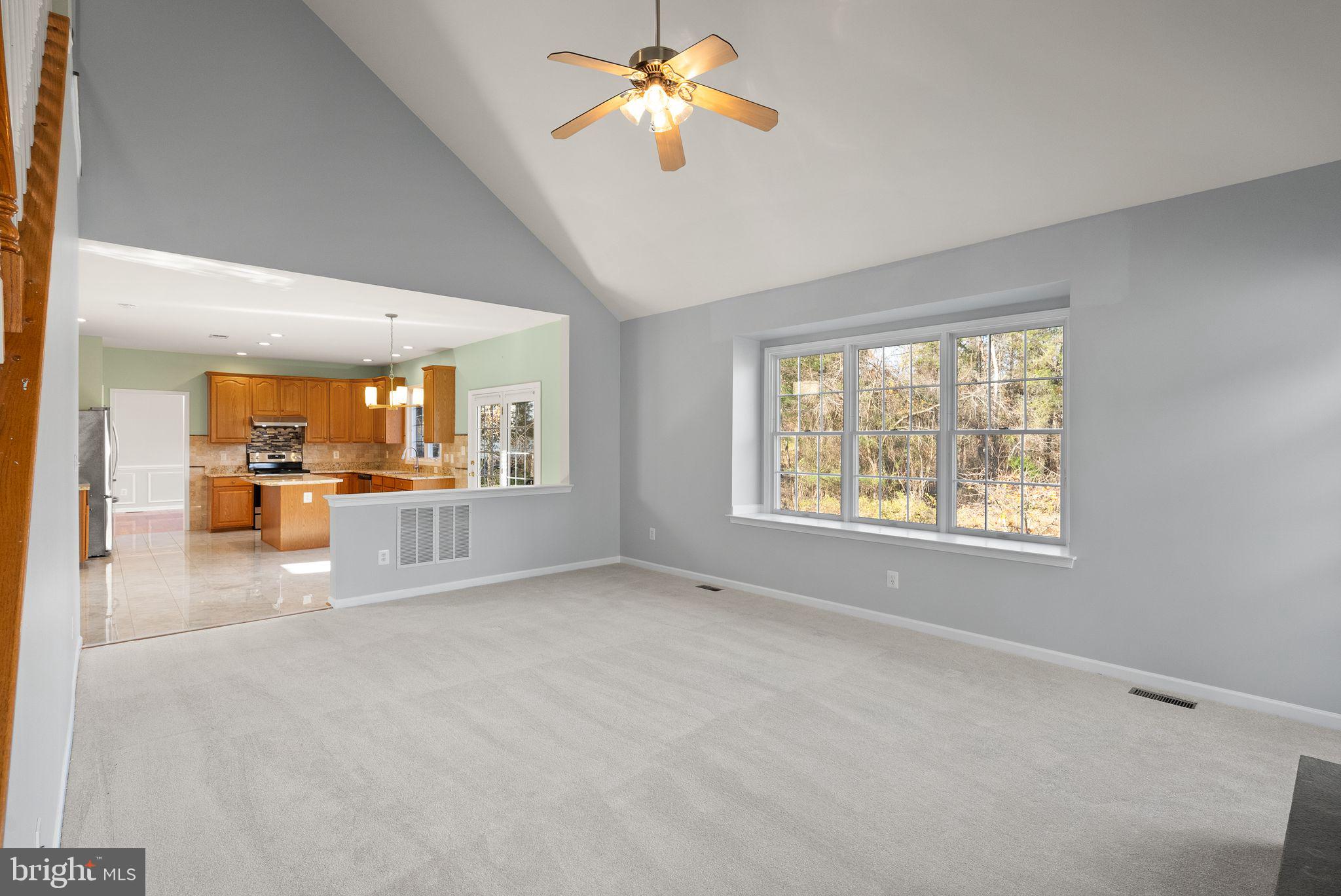 SOUTH RIDING - Residential