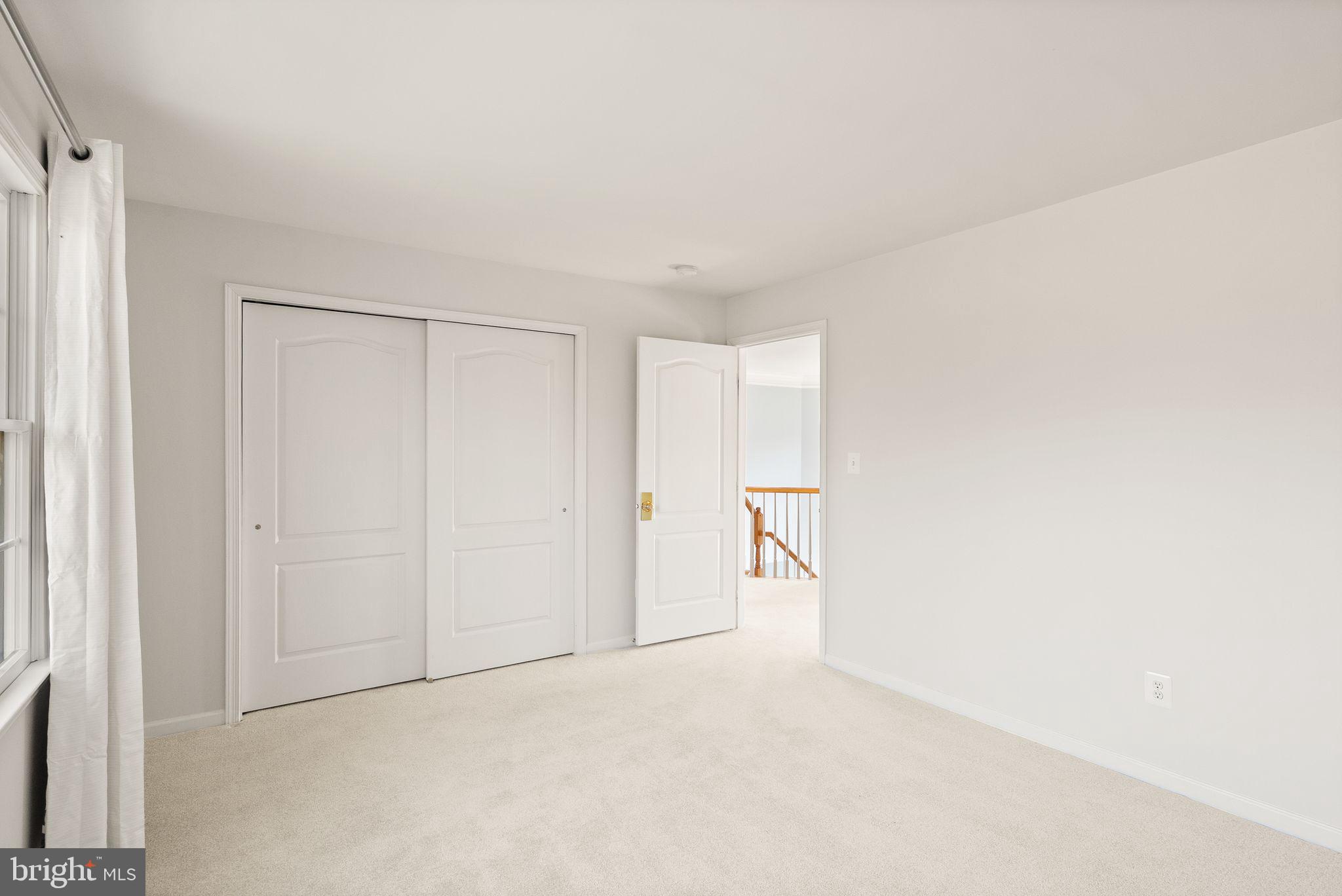 SOUTH RIDING - Residential