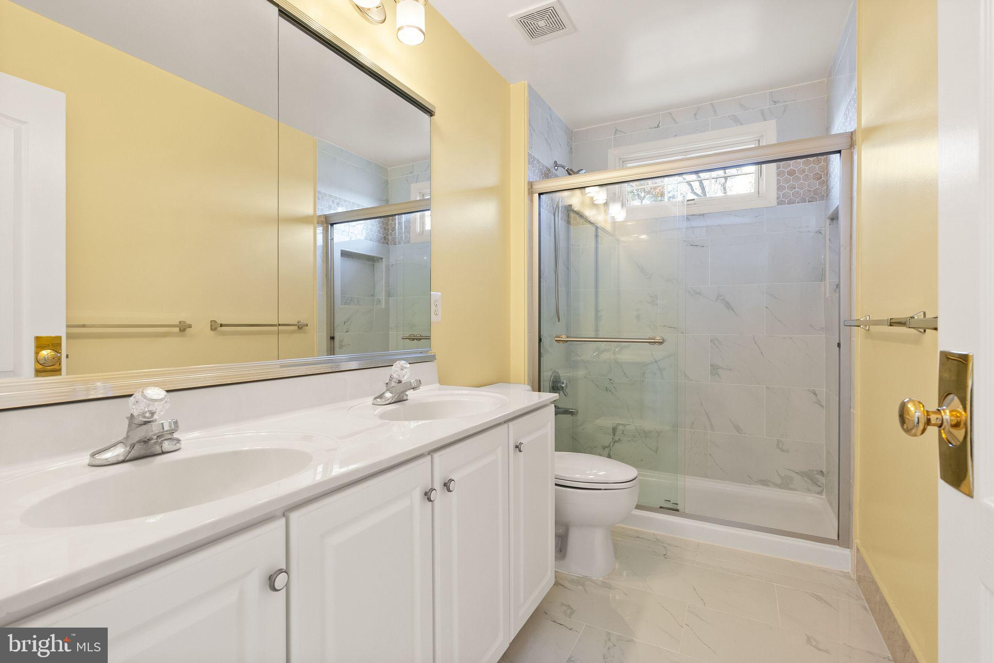 SOUTH RIDING - Residential