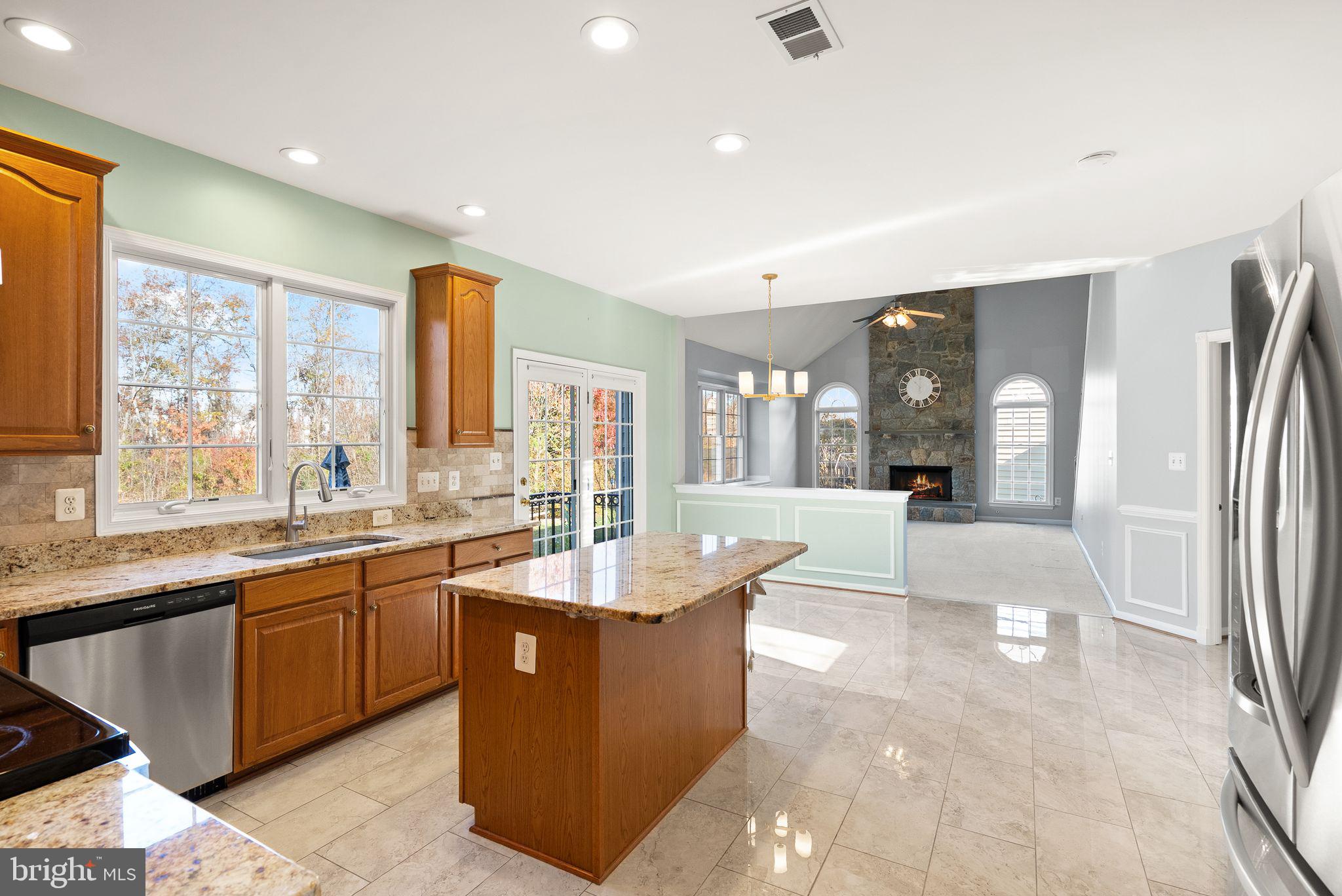 SOUTH RIDING - Residential