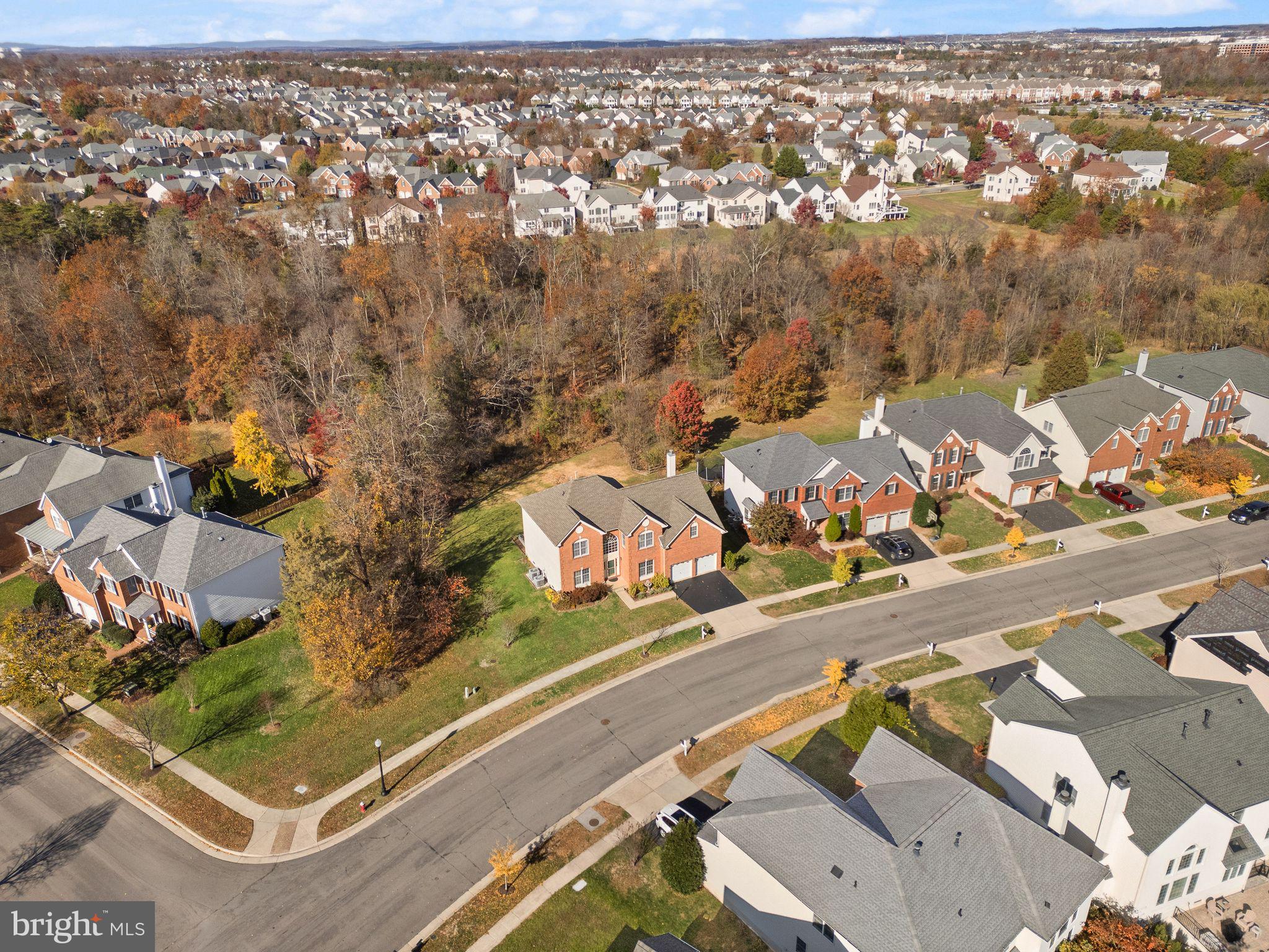 SOUTH RIDING - Residential