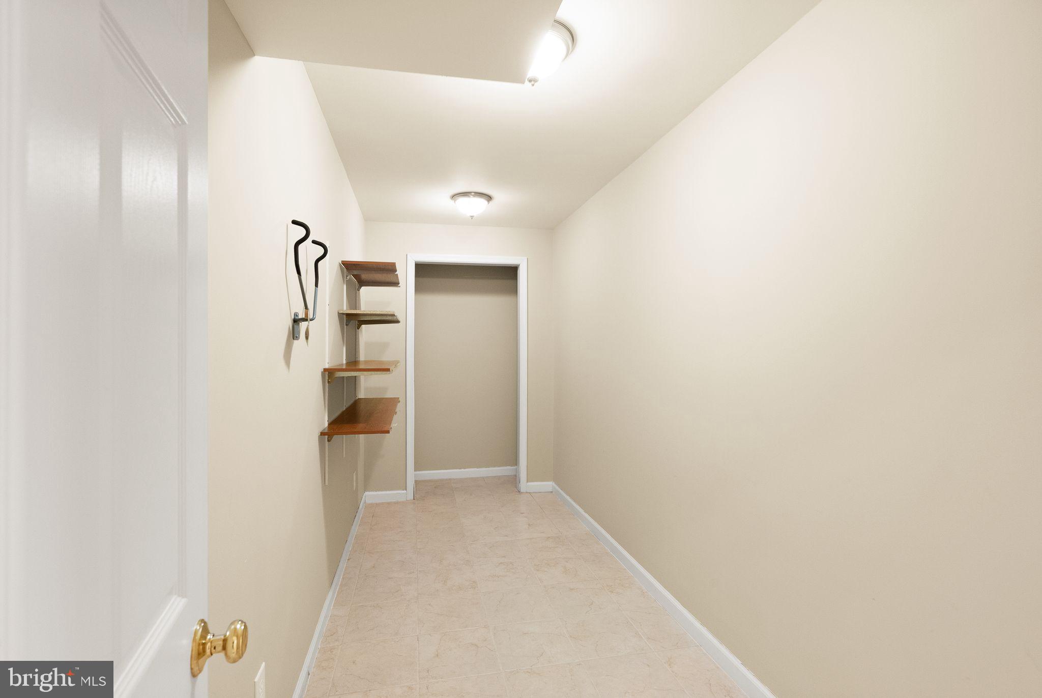 SOUTH RIDING - Residential