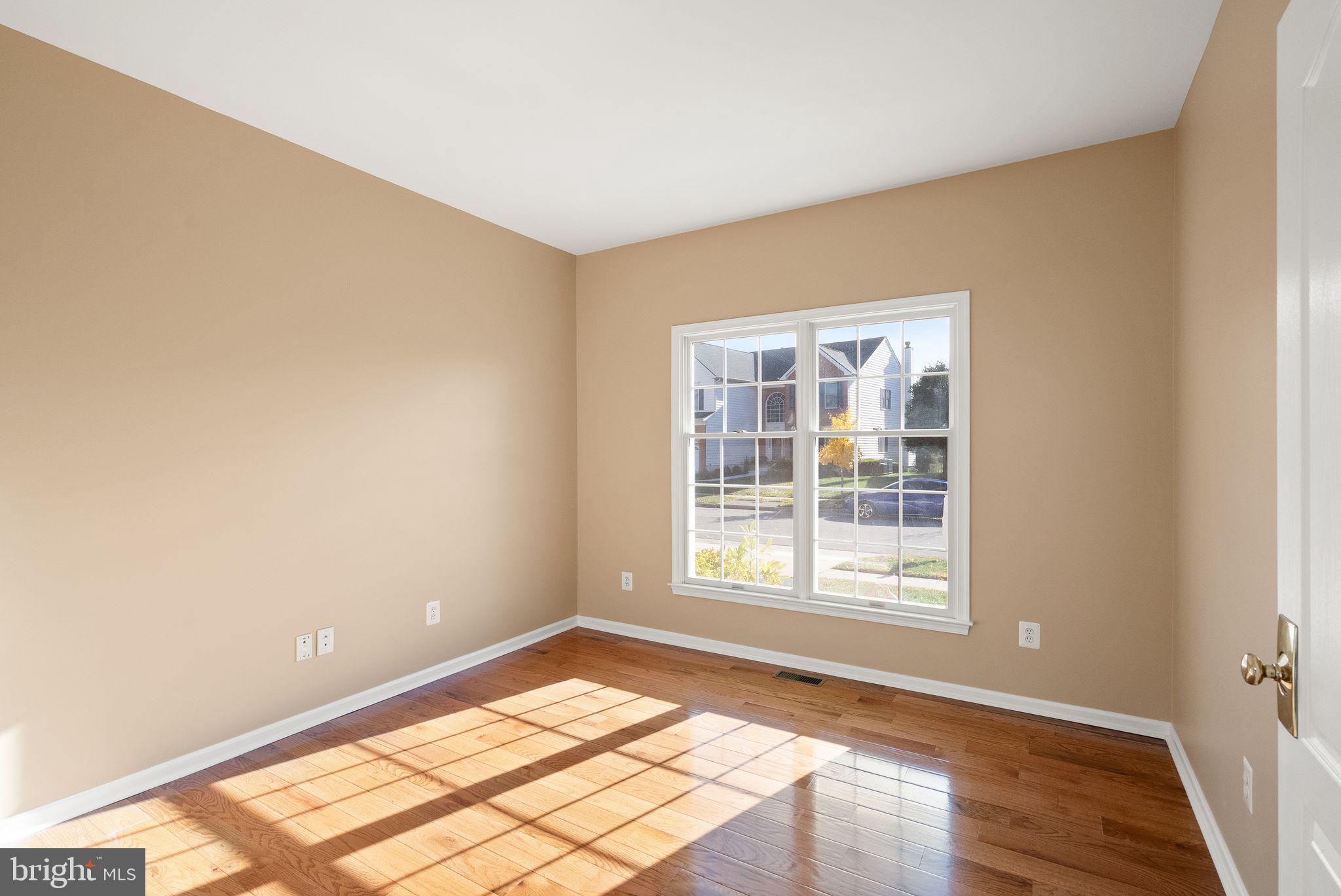 SOUTH RIDING - Residential