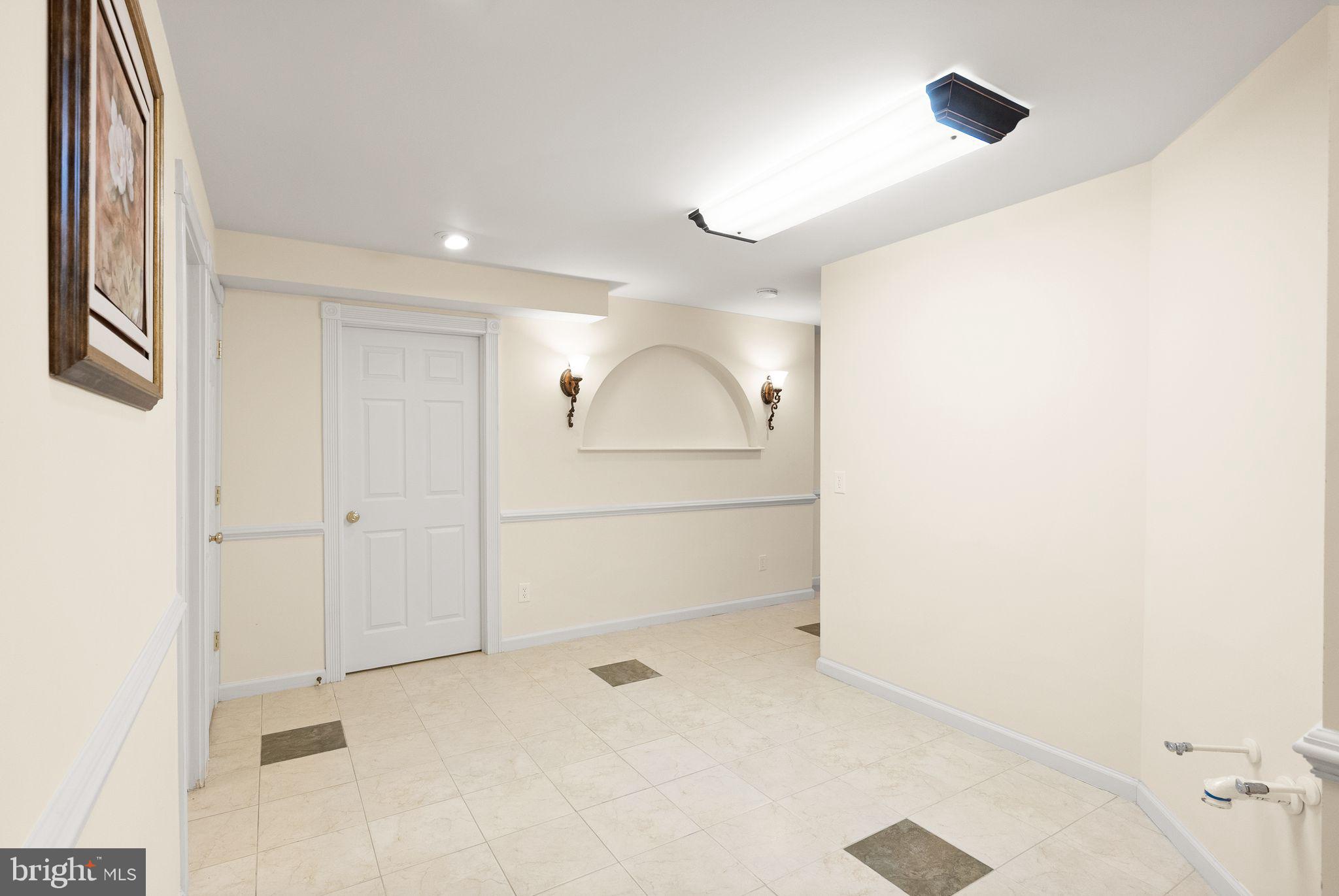 SOUTH RIDING - Residential