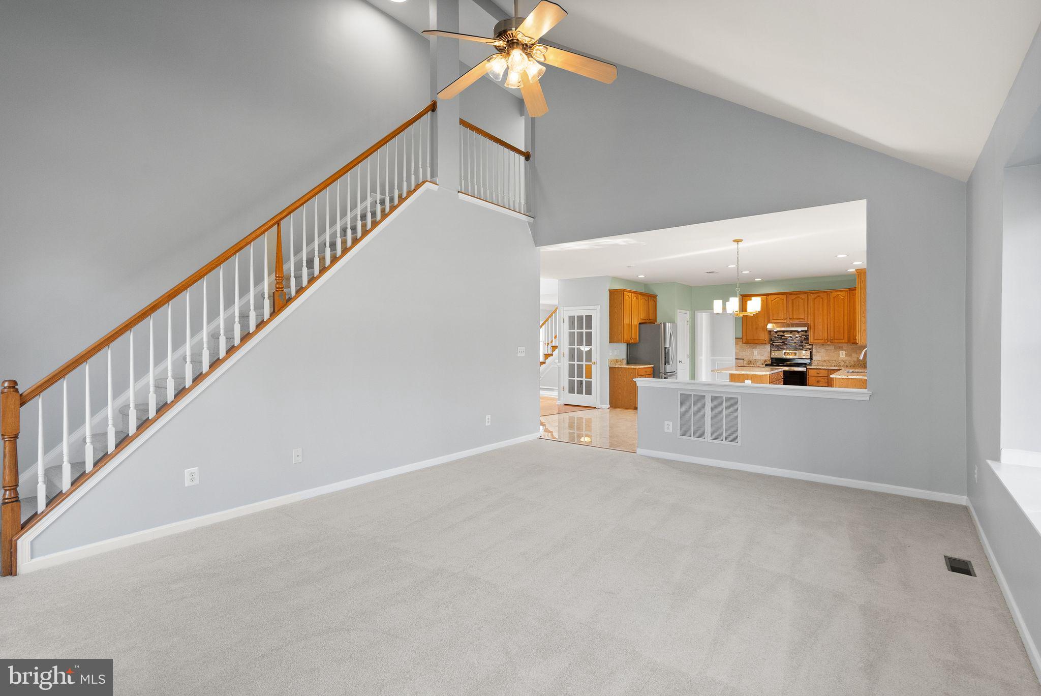 SOUTH RIDING - Residential