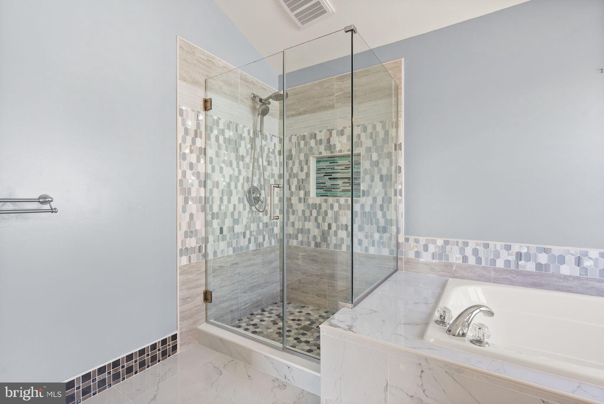 SOUTH RIDING - Residential