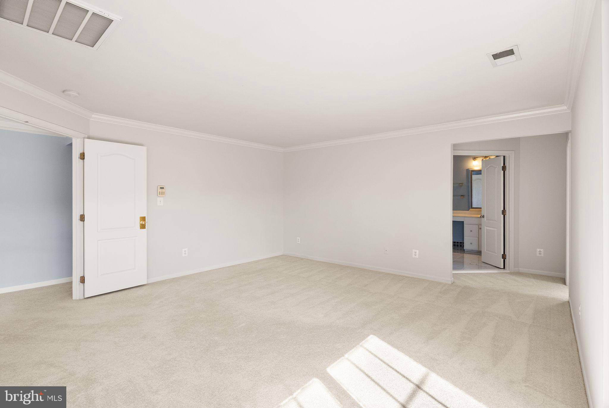 SOUTH RIDING - Residential