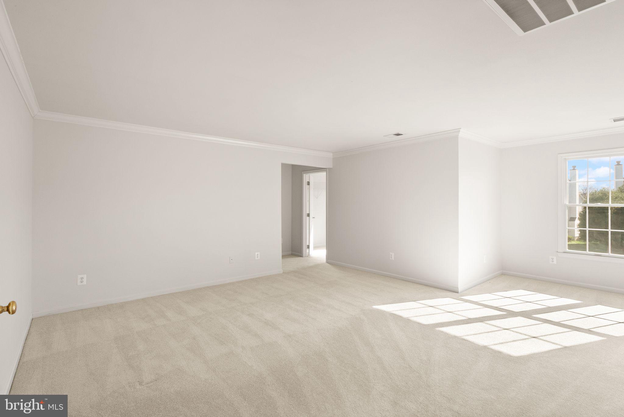 SOUTH RIDING - Residential