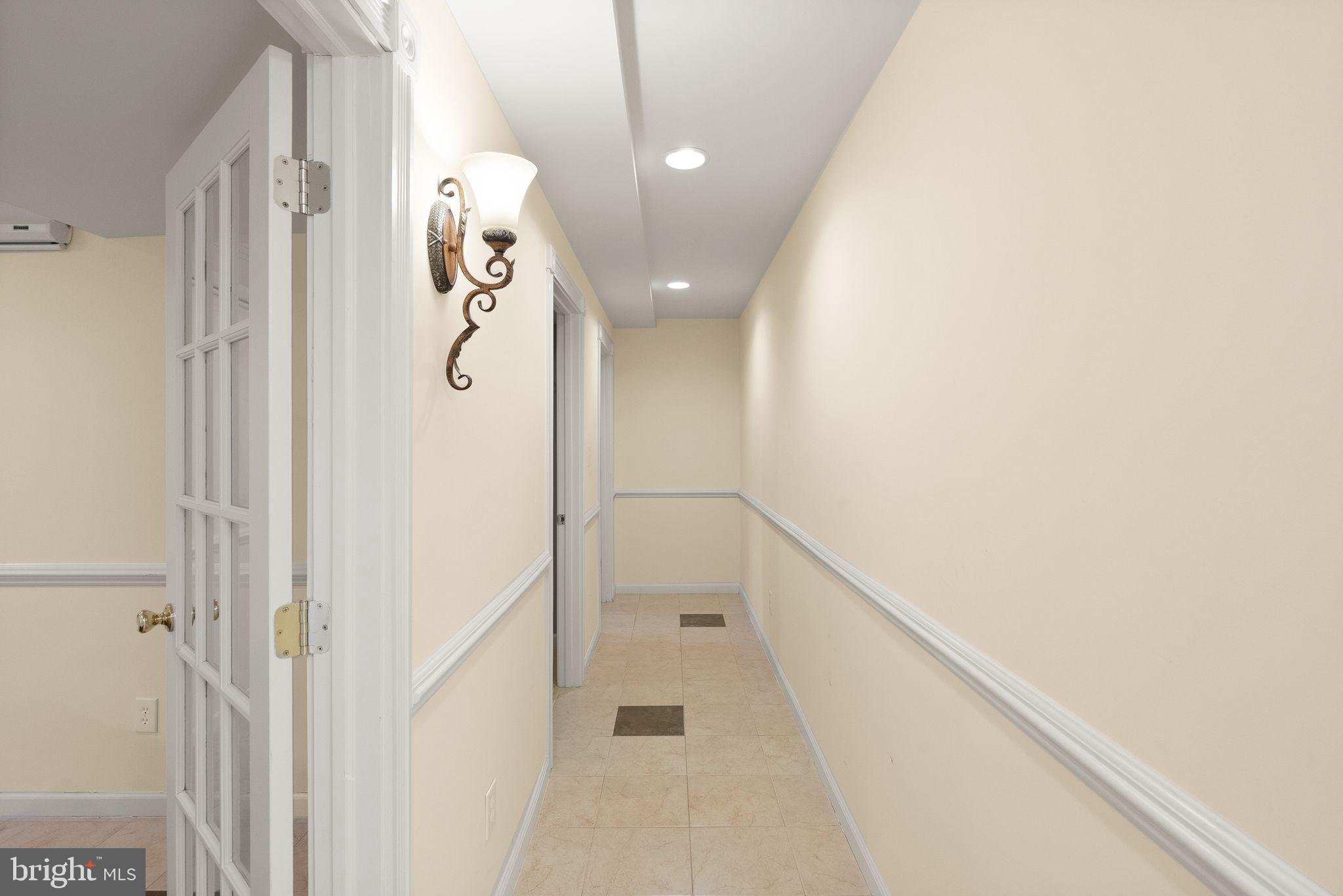 SOUTH RIDING - Residential