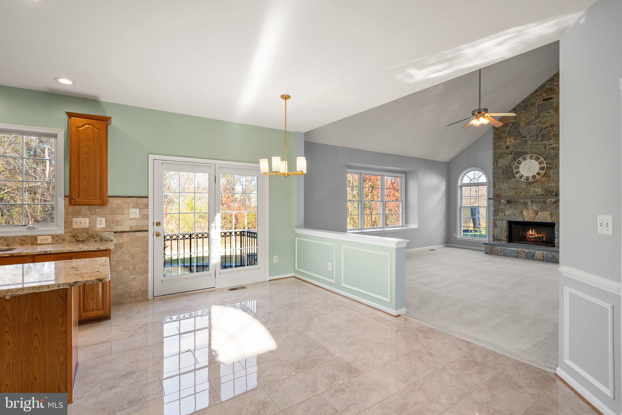 SOUTH RIDING - Residential