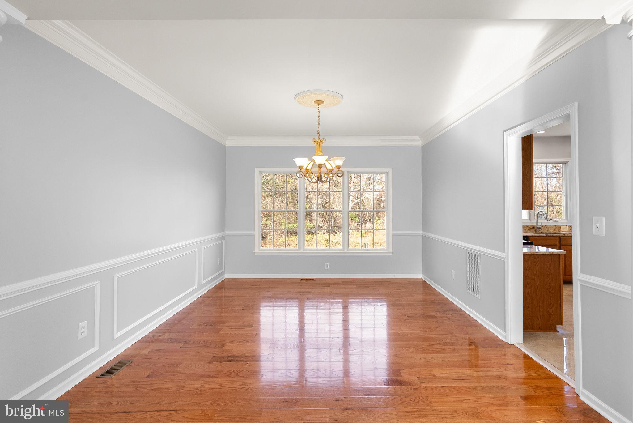 SOUTH RIDING - Residential