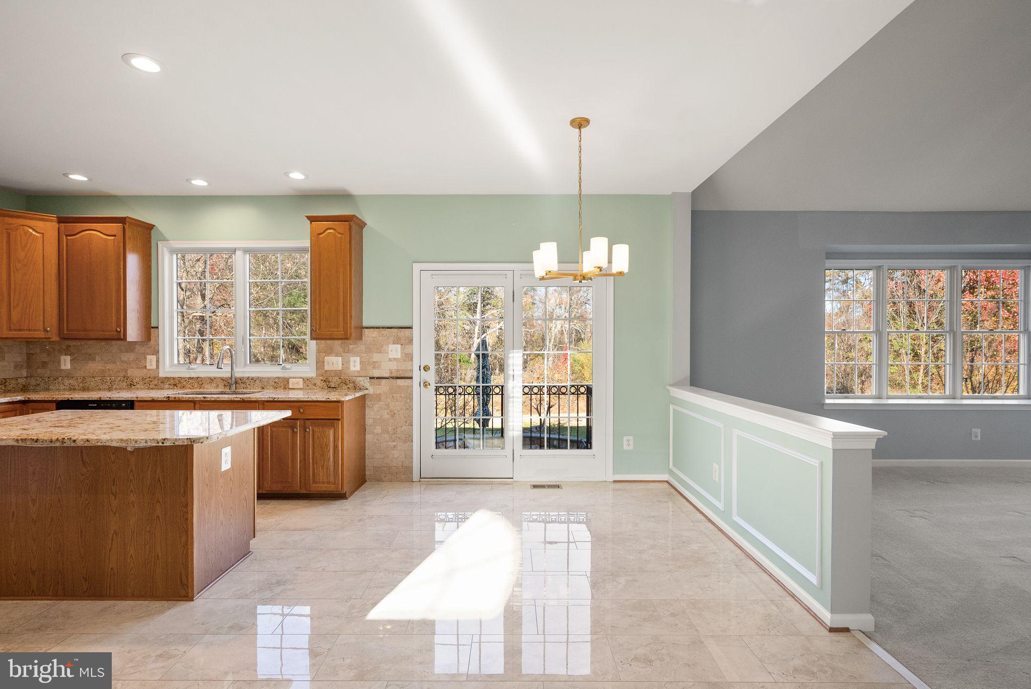 SOUTH RIDING - Residential