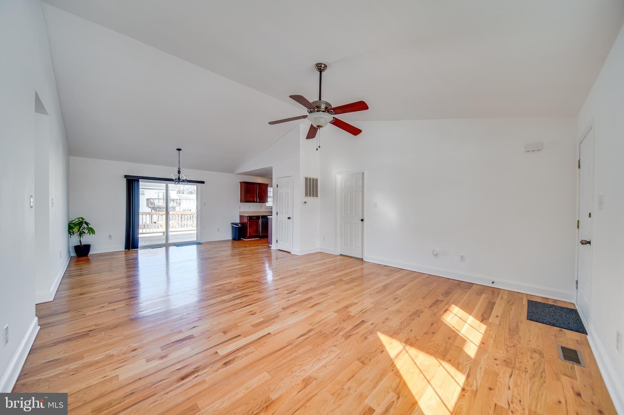 INWOOD VILLAGE - Residential