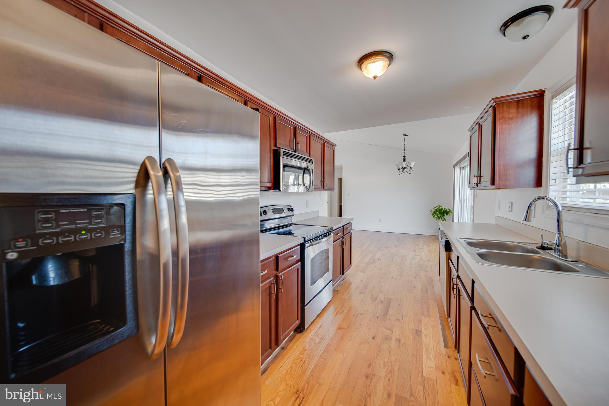 INWOOD VILLAGE - Residential