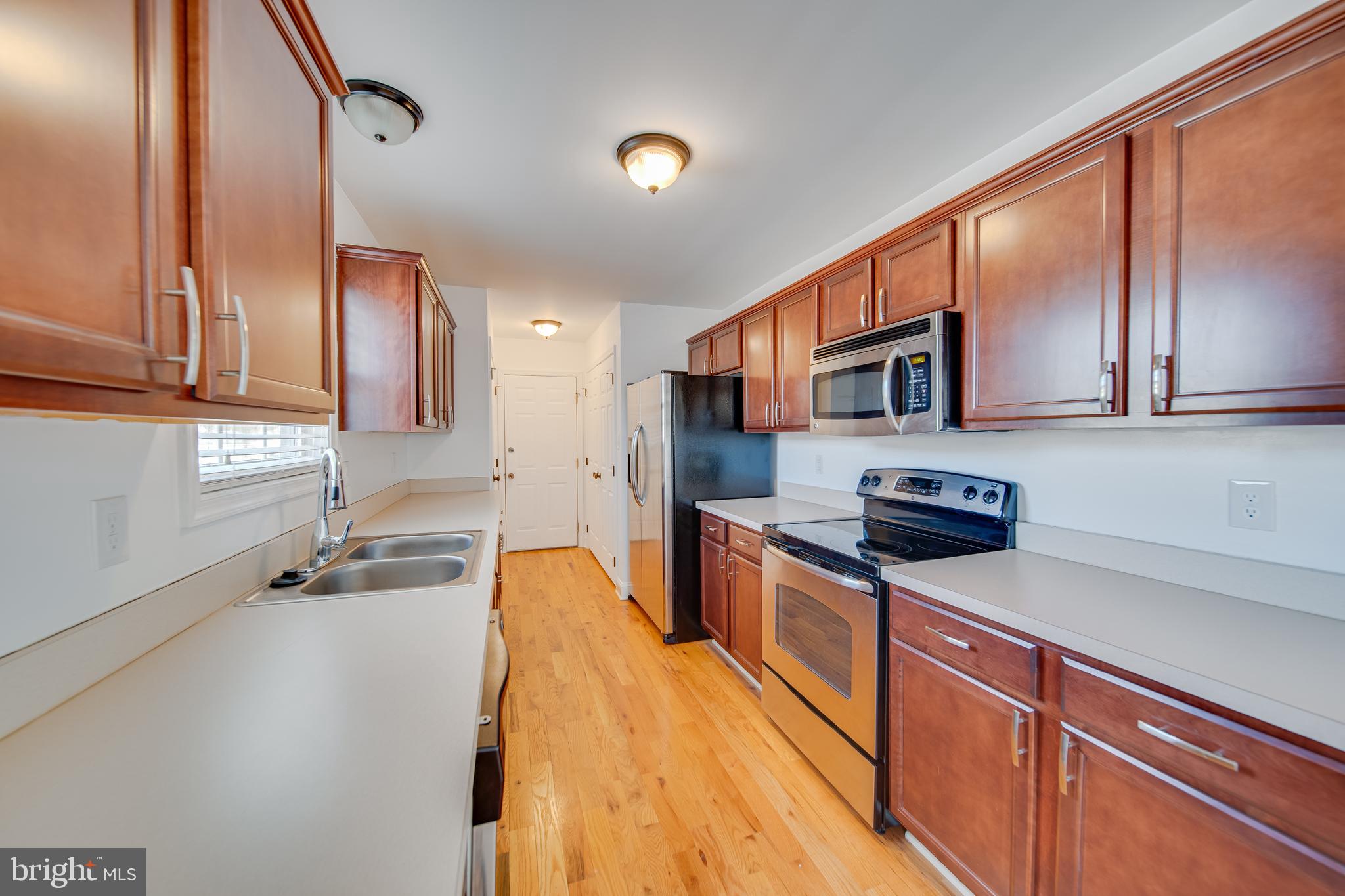 INWOOD VILLAGE - Residential