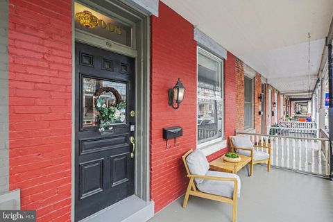 Townhouse For Sale - 2008 Green Street<br/> HARRISBURG, PA 17102