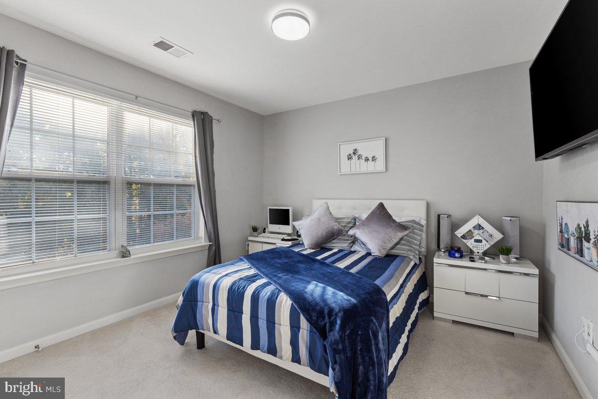 ARAGONA VILLAGE - Residential