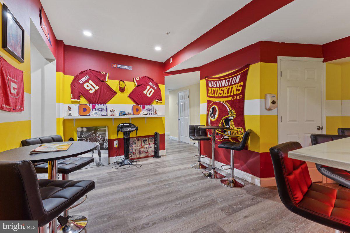 ARAGONA VILLAGE - Residential