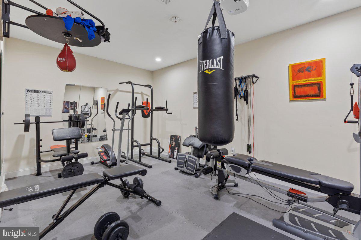 ARAGONA VILLAGE - Residential