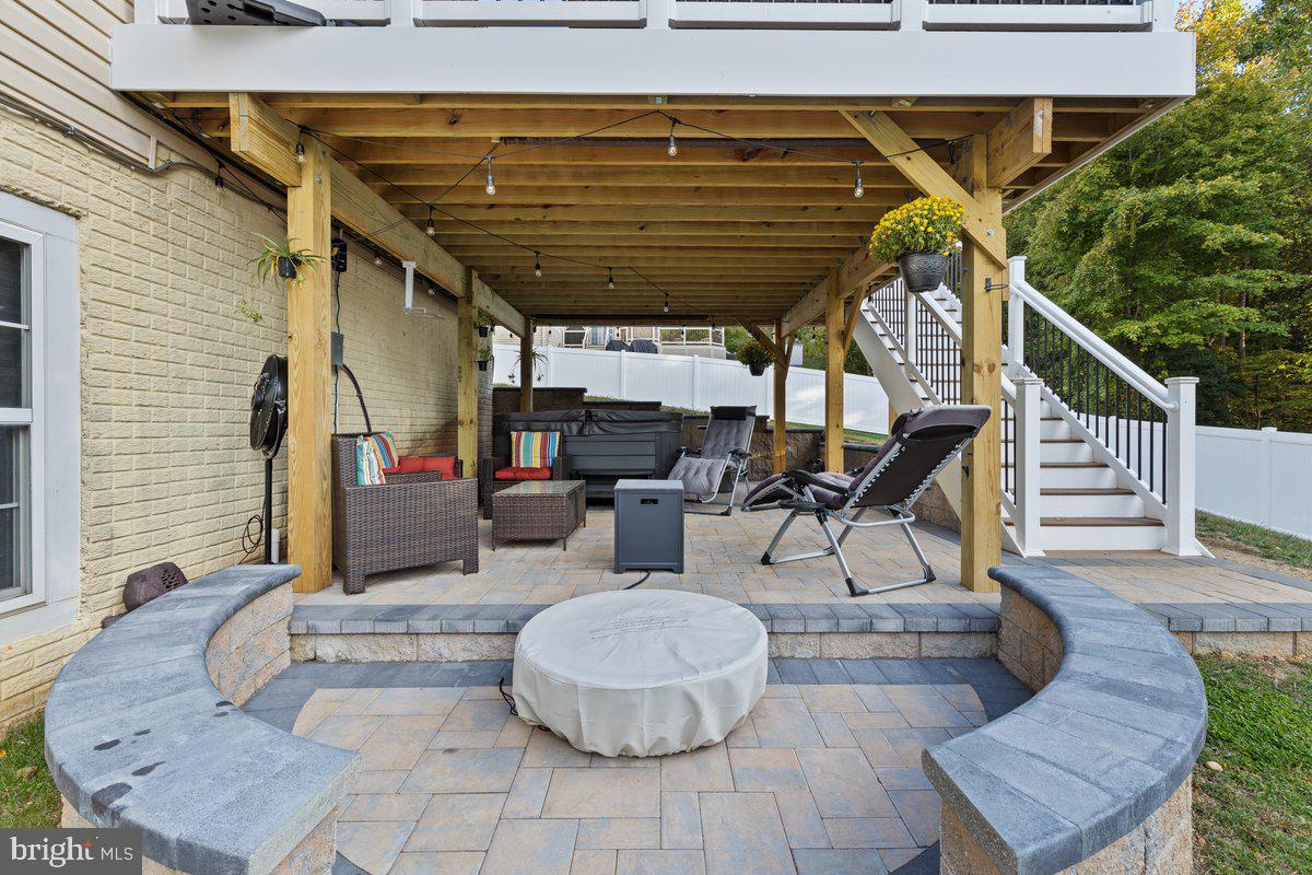 ARAGONA VILLAGE - Residential