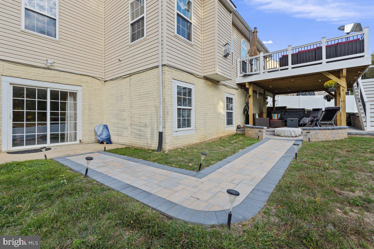 ARAGONA VILLAGE - Residential