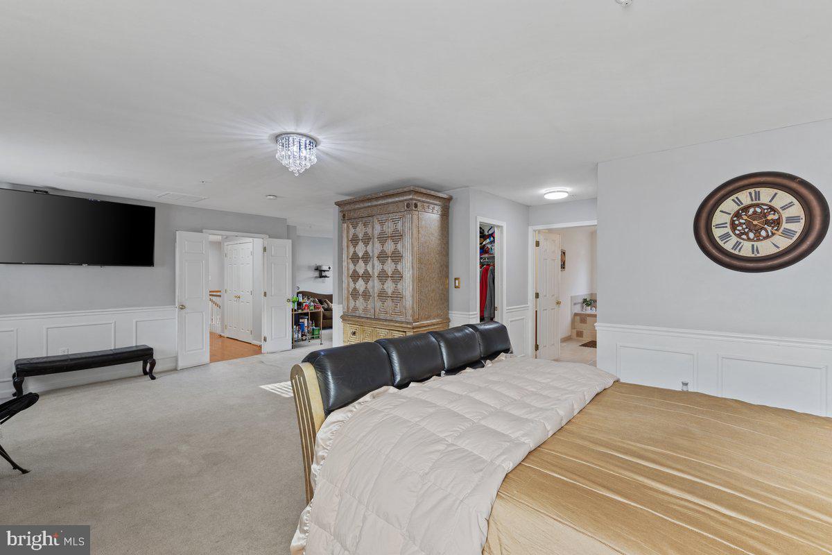 ARAGONA VILLAGE - Residential