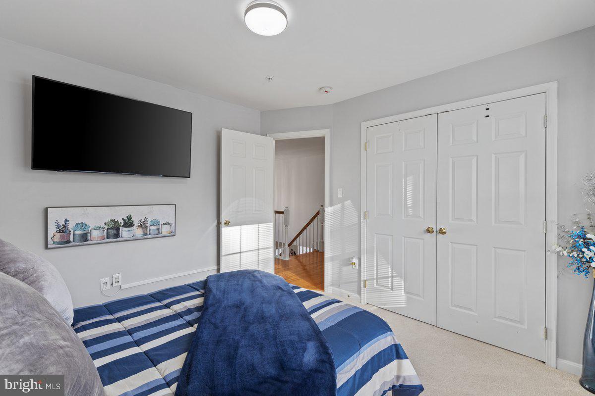 ARAGONA VILLAGE - Residential