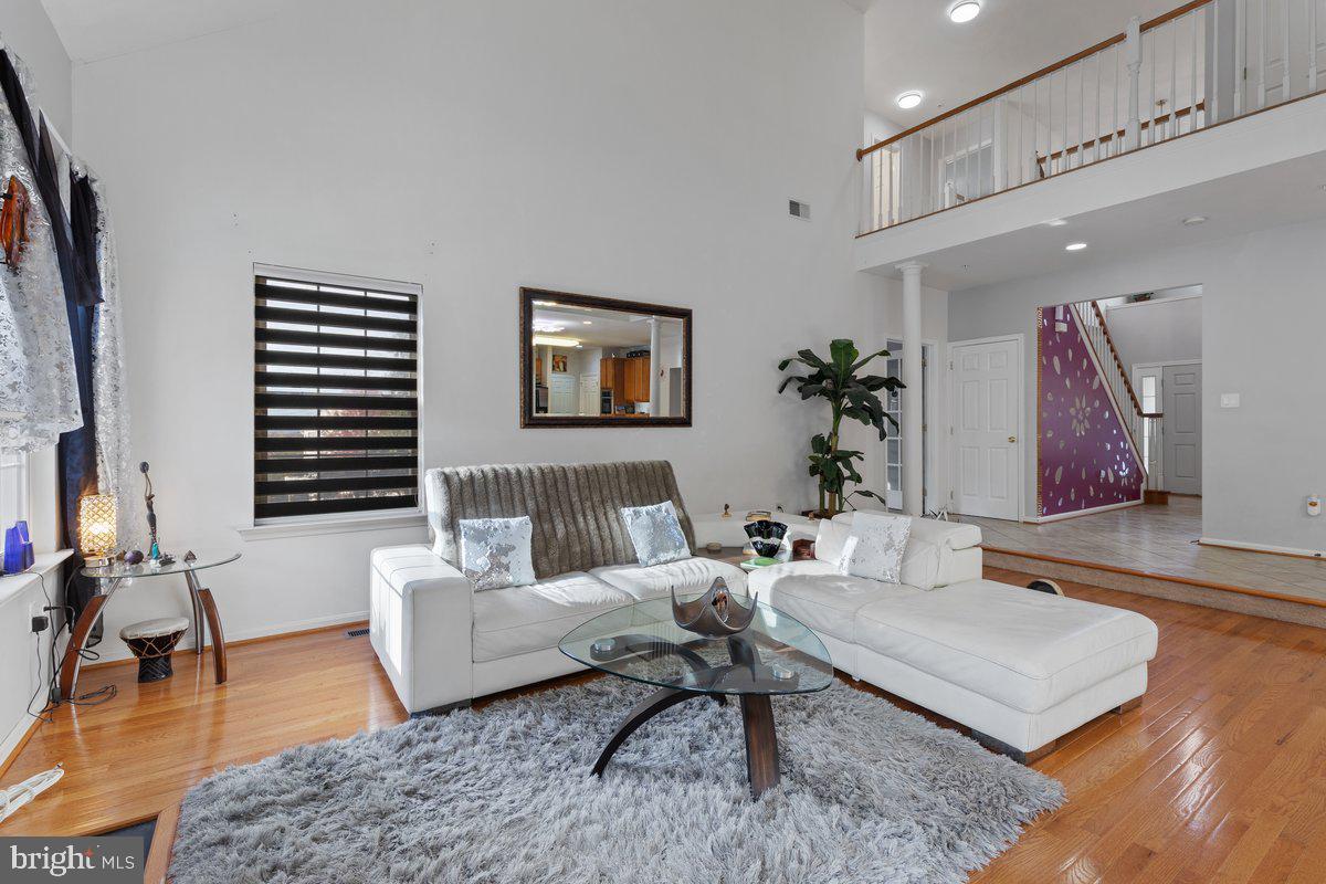 ARAGONA VILLAGE - Residential