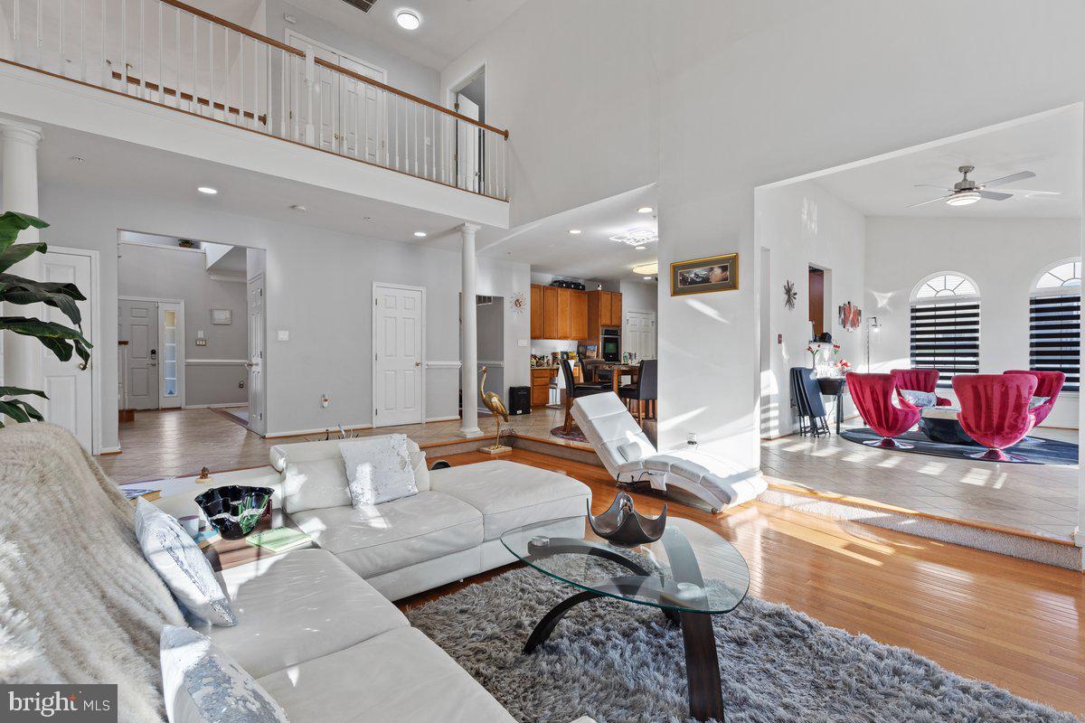 ARAGONA VILLAGE - Residential