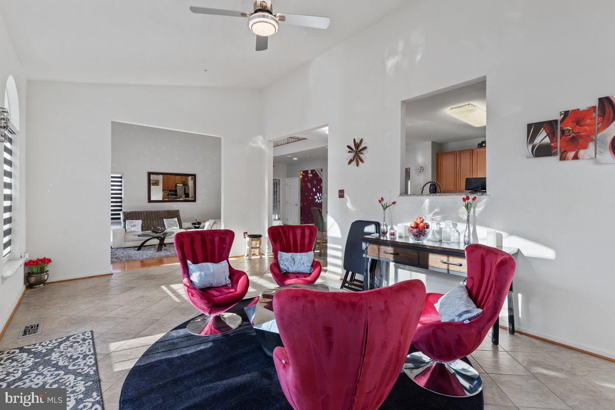 ARAGONA VILLAGE - Residential